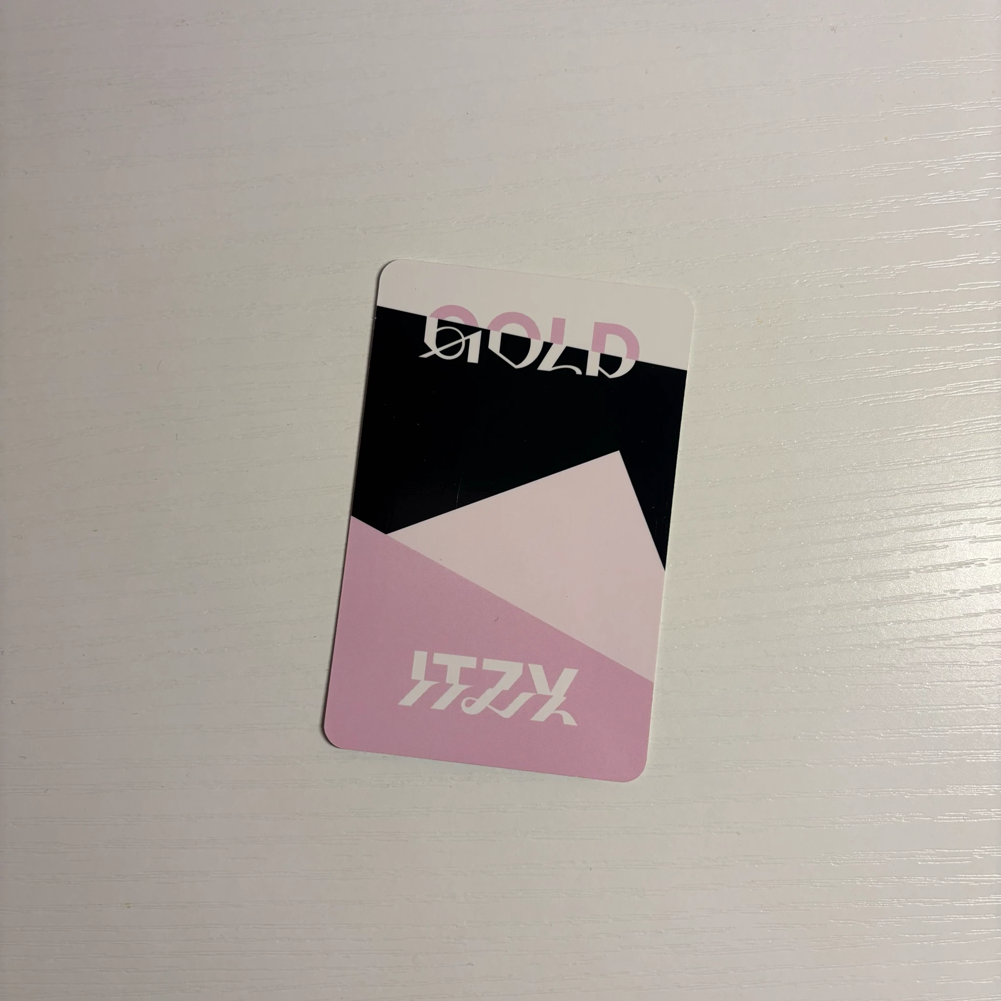 ITZY ITZY - GOLD Album listing photo 2