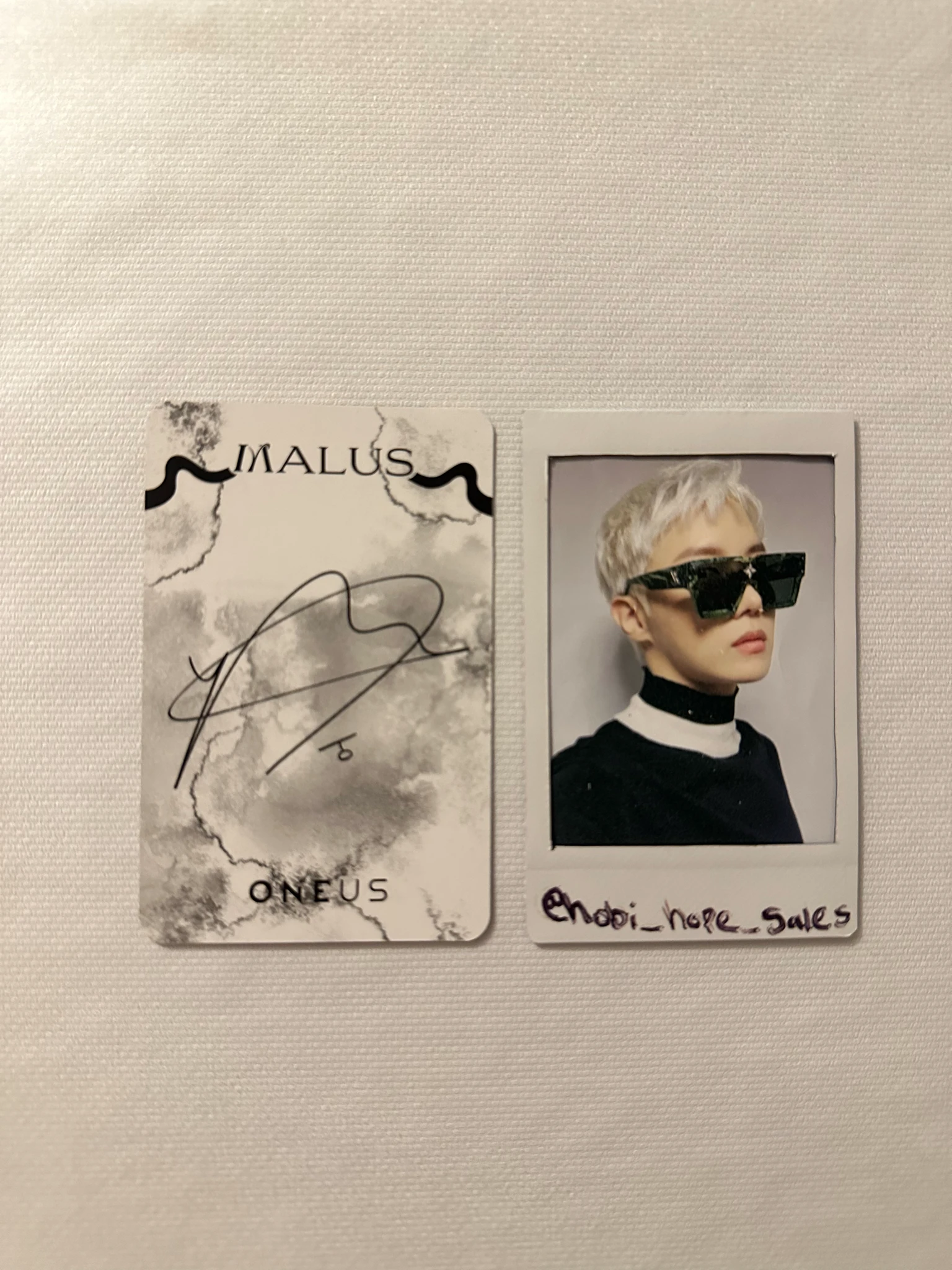 ONEUS Hwanwoong ONEUS - Hwanwoong - MALUS Album ONEUS Hwanwoong listing photo 2