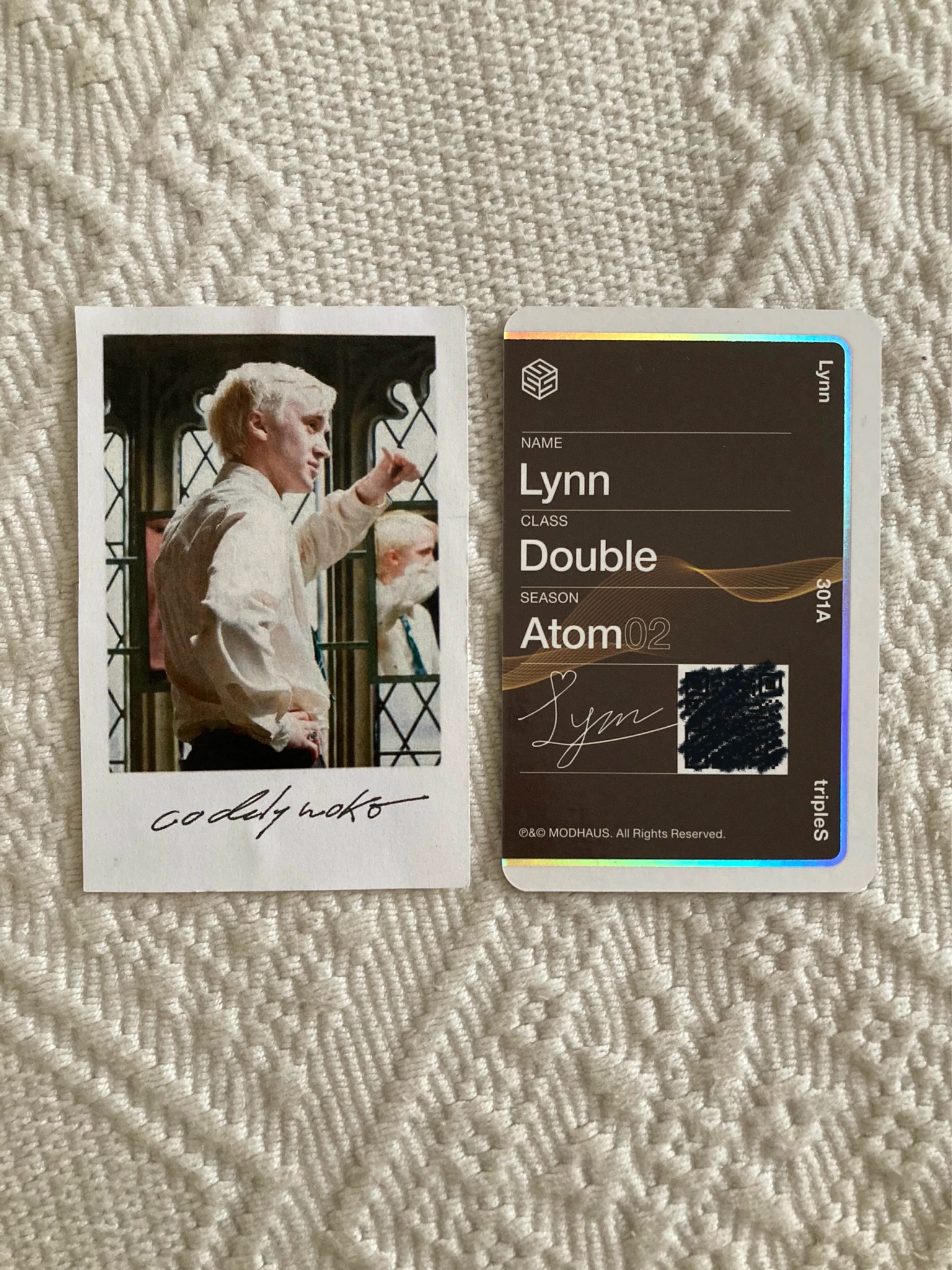 tripleS Lynn tripleS - Lynn - Assemble25 Album AA301A - OMA  listing photo 2