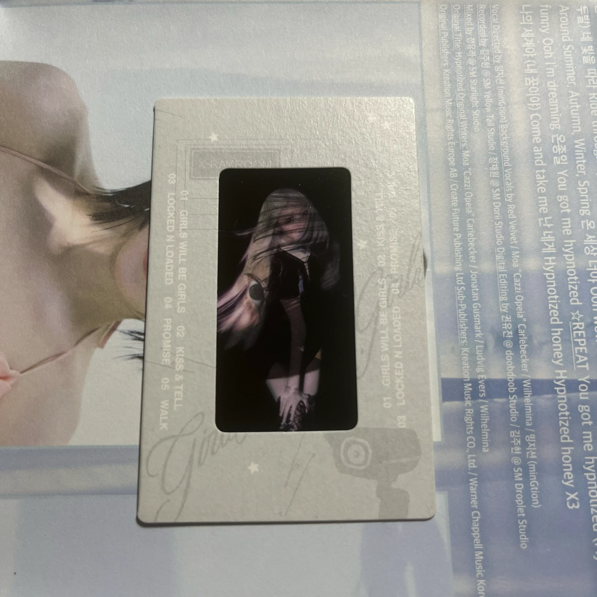 ITZY Ryujin ITZY - Ryujin - Girls Will Be Girls Album album photocard cassette version pob (pre-order benefit) black version green version concept photocard film frame photo listing photo 2