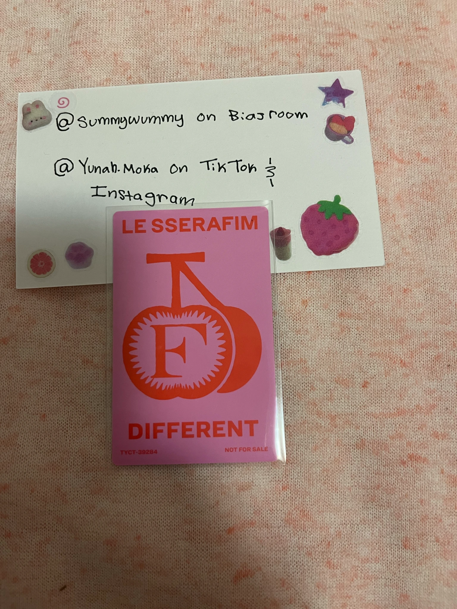 LE SSERAFIM LE SSERAFIM - Kim Chaewon & Sakura - DIFFERENT Album limited B version album photocard listing photo 2