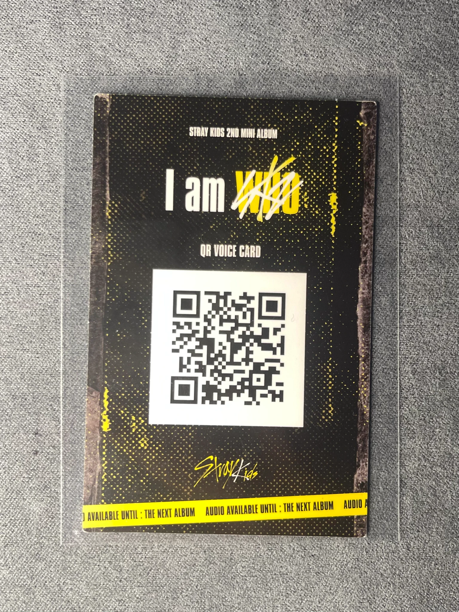 Stray Kids Lee Know Stray Kids - Lee Know - I am WHO? Album album photocard black border listing photo 2