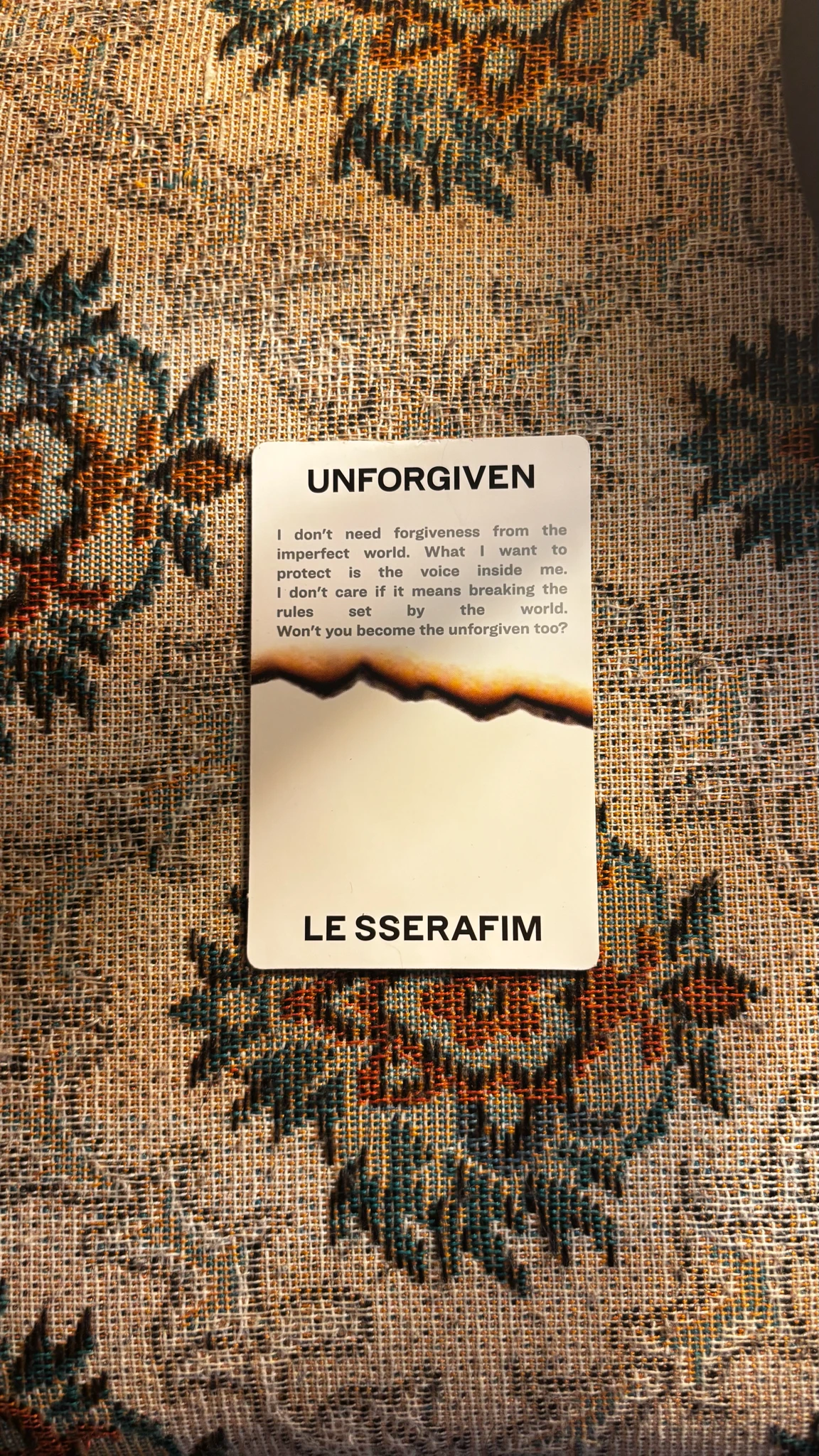 LE SSERAFIM Sakura LE SSERAFIM - Sakura - UNFORGIVEN Album dewy sage version album photocard listing photo 2