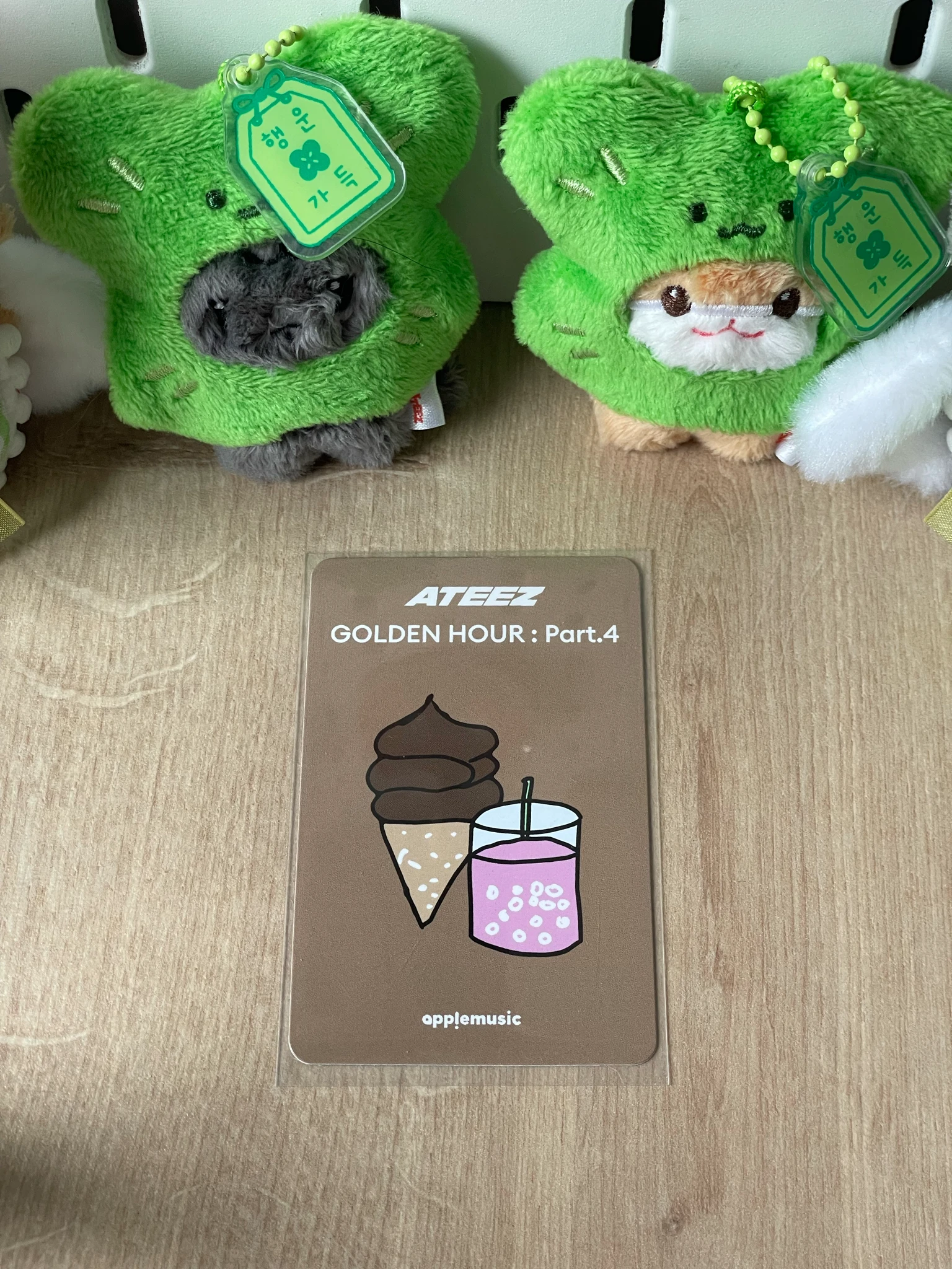 ATEEZ Yunho ATEEZ - Yunho - Golden Hour : Part.4 Album apple music purchase benefit cafe event offline listing photo 2