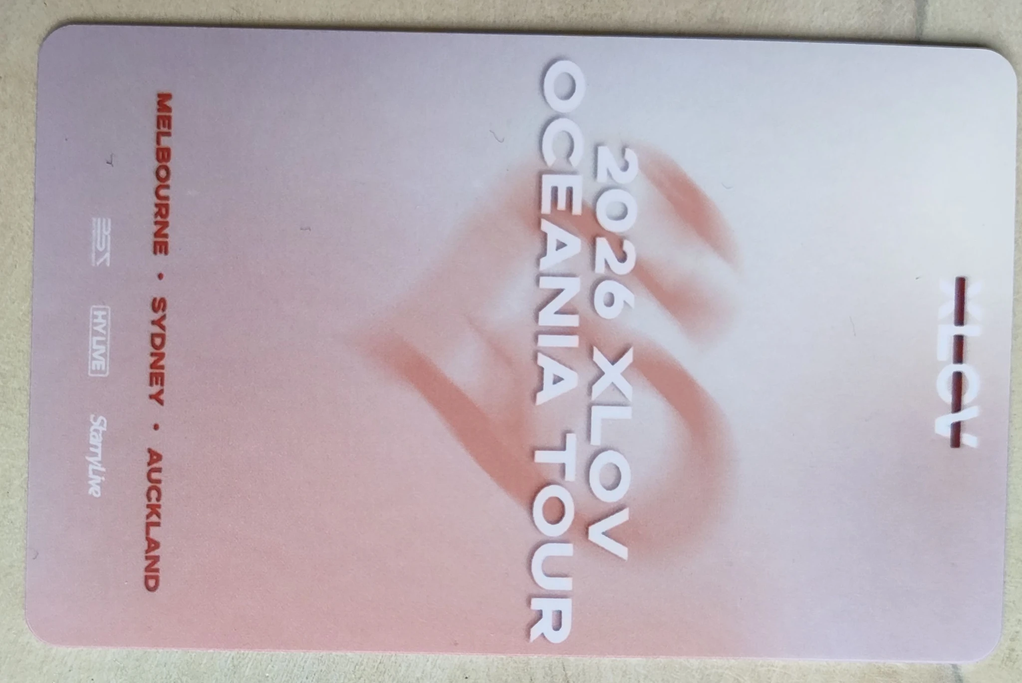 XLOV Haru XLOV - Haru - XLOV - Oceania Tour Event merch photocard photocard set B version listing photo 2