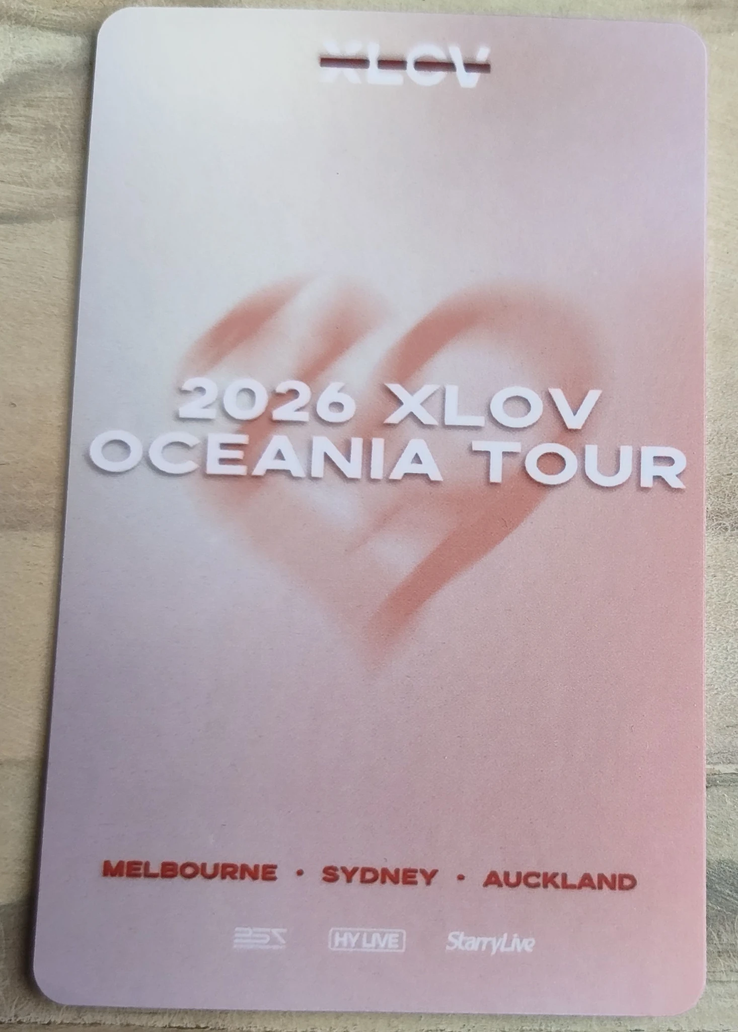 XLOV Wumuti XLOV - Wumuti - XLOV - Oceania Tour Event merch photocard photocard set B version listing photo 2