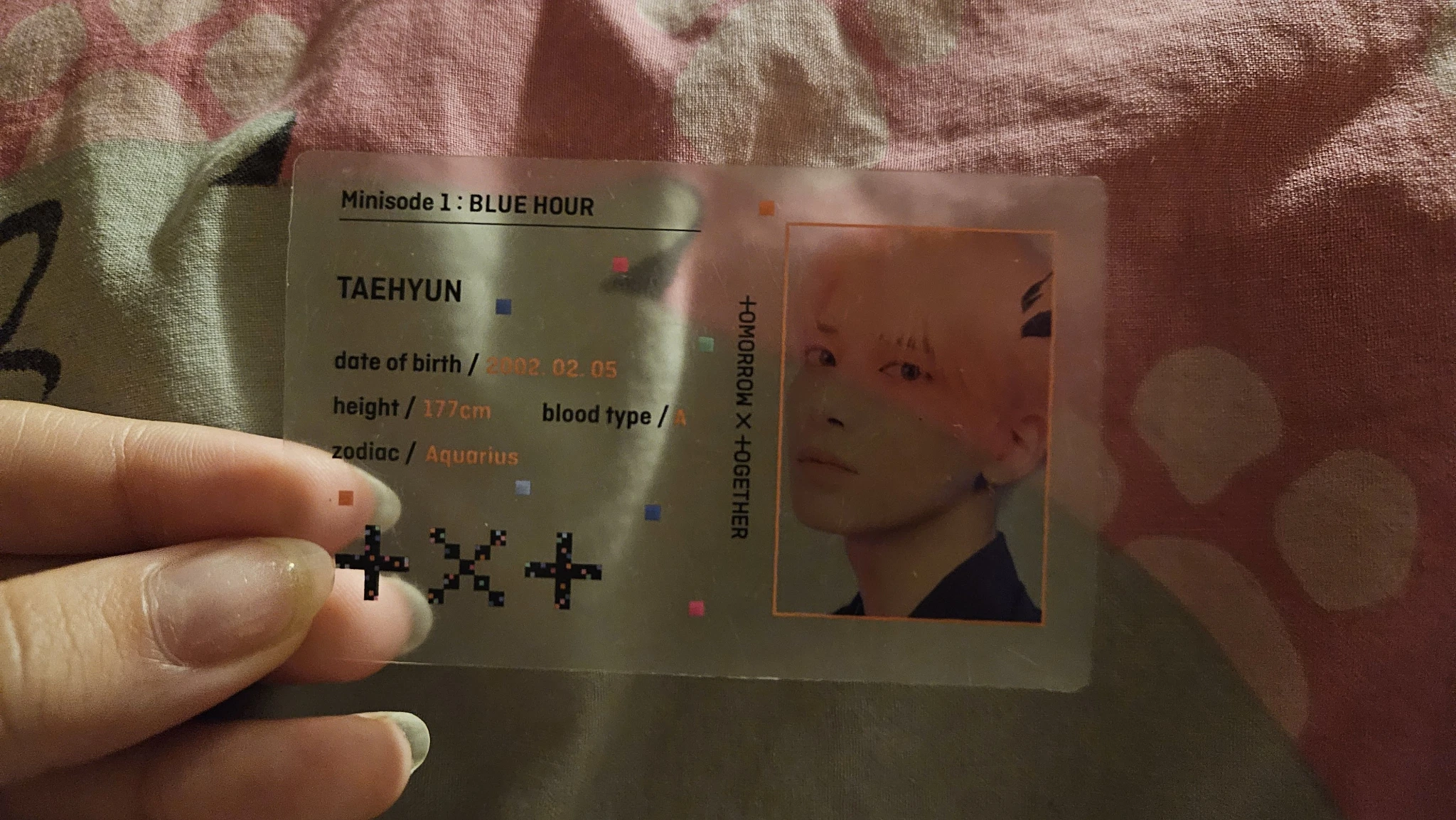 TOMORROW X TOGETHER Taehyun TOMORROW X TOGETHER - Taehyun - Minisode 1: Blue Hour Album album inclusion vr ver. listing photo 2