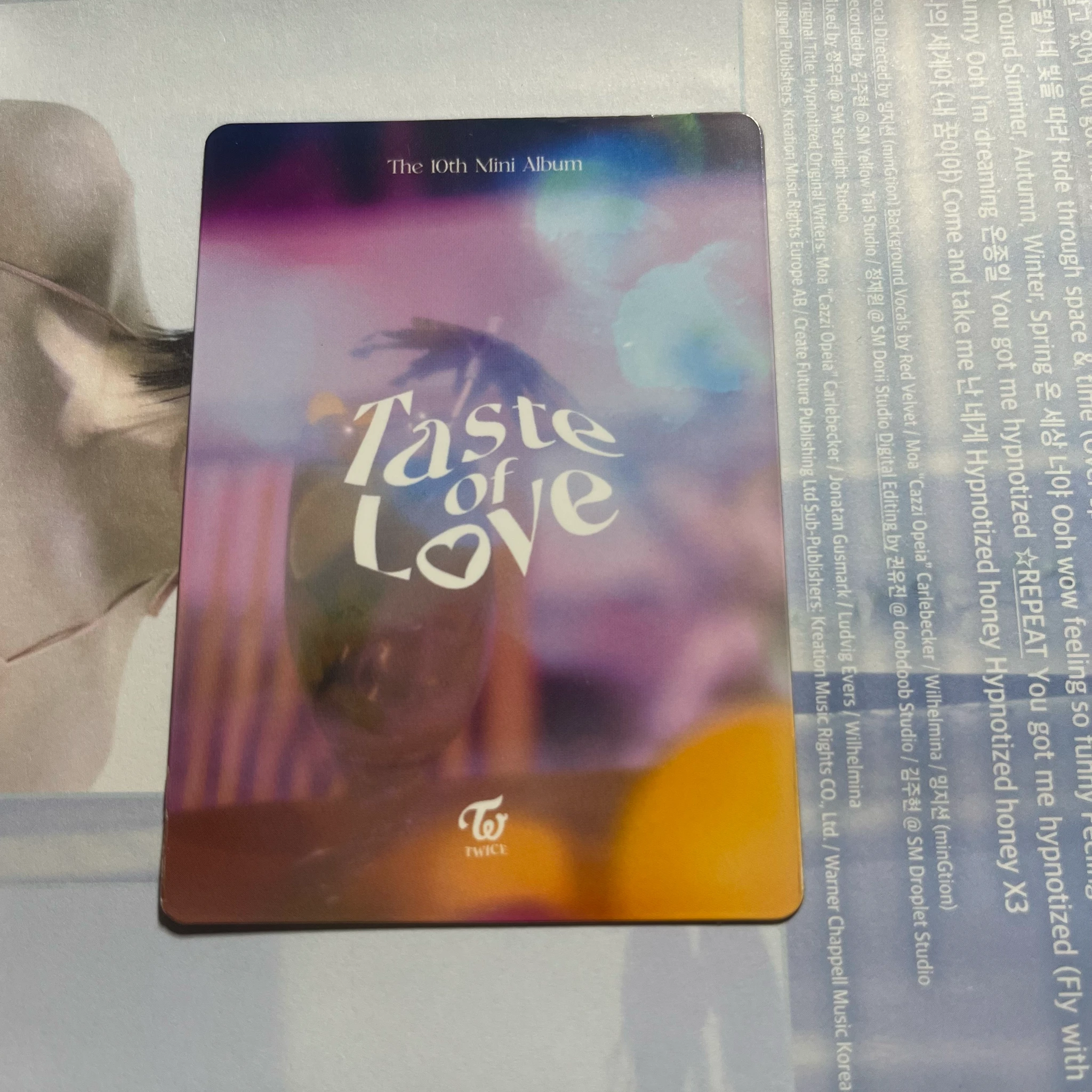 TWICE Tzuyu TWICE - Tzuyu - Taste of Love Album lenticular album inclusion listing photo 2