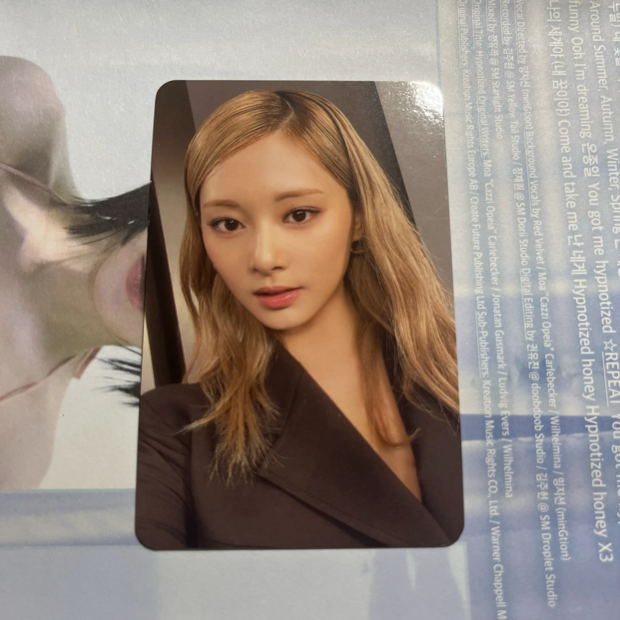 TWICE Tzuyu TWICE-Tzuyu-Album-READY TO BE listing photo 2