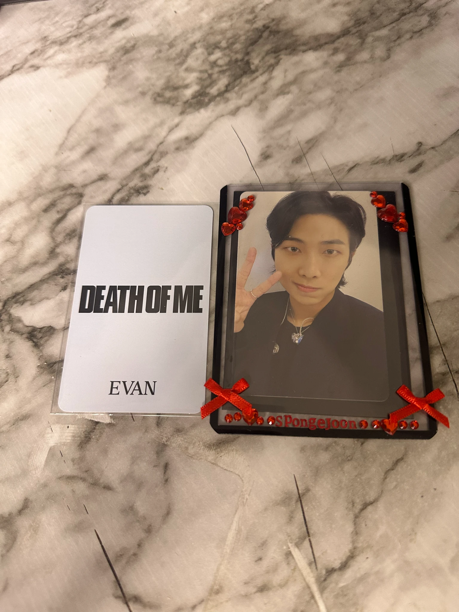 EVAN Evan (Heeseung) EVAN - Evan (Heeseung) - DEATH OF ME Album hmv UK purchase benefit listing photo 2
