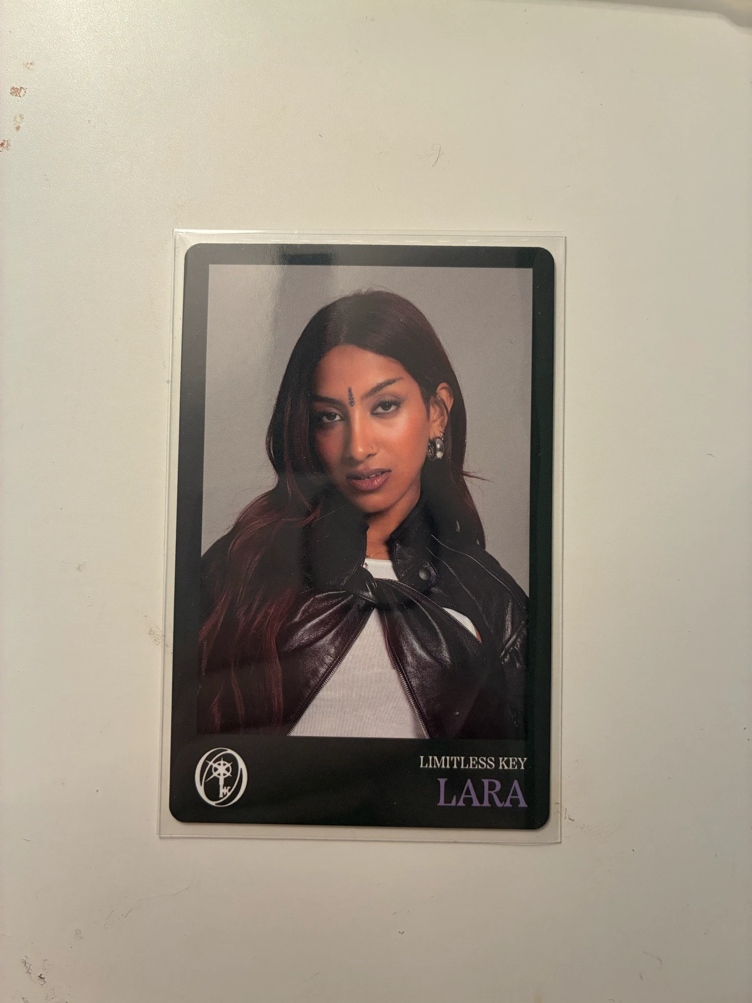 KATSEYE Lara KATSEYE - Lara - SIS (Soft Is Strong) Album double-sided vinyl version album photocard front side listing photo 2