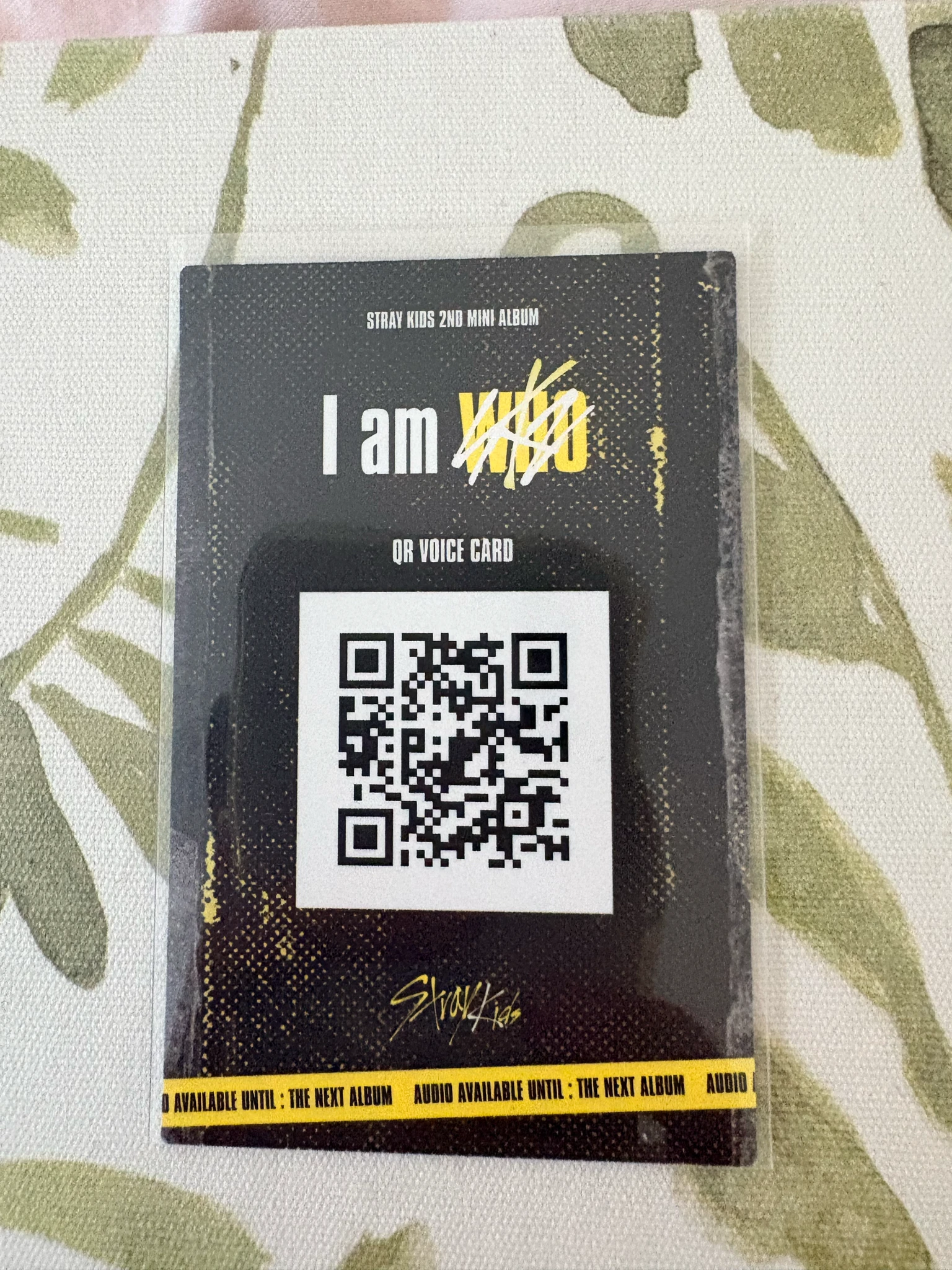 Stray Kids Bang Chan Stray Kids - Bang Chan - I am WHO? Album album photocard B version 'selfie' version bad image - replace listing photo 2