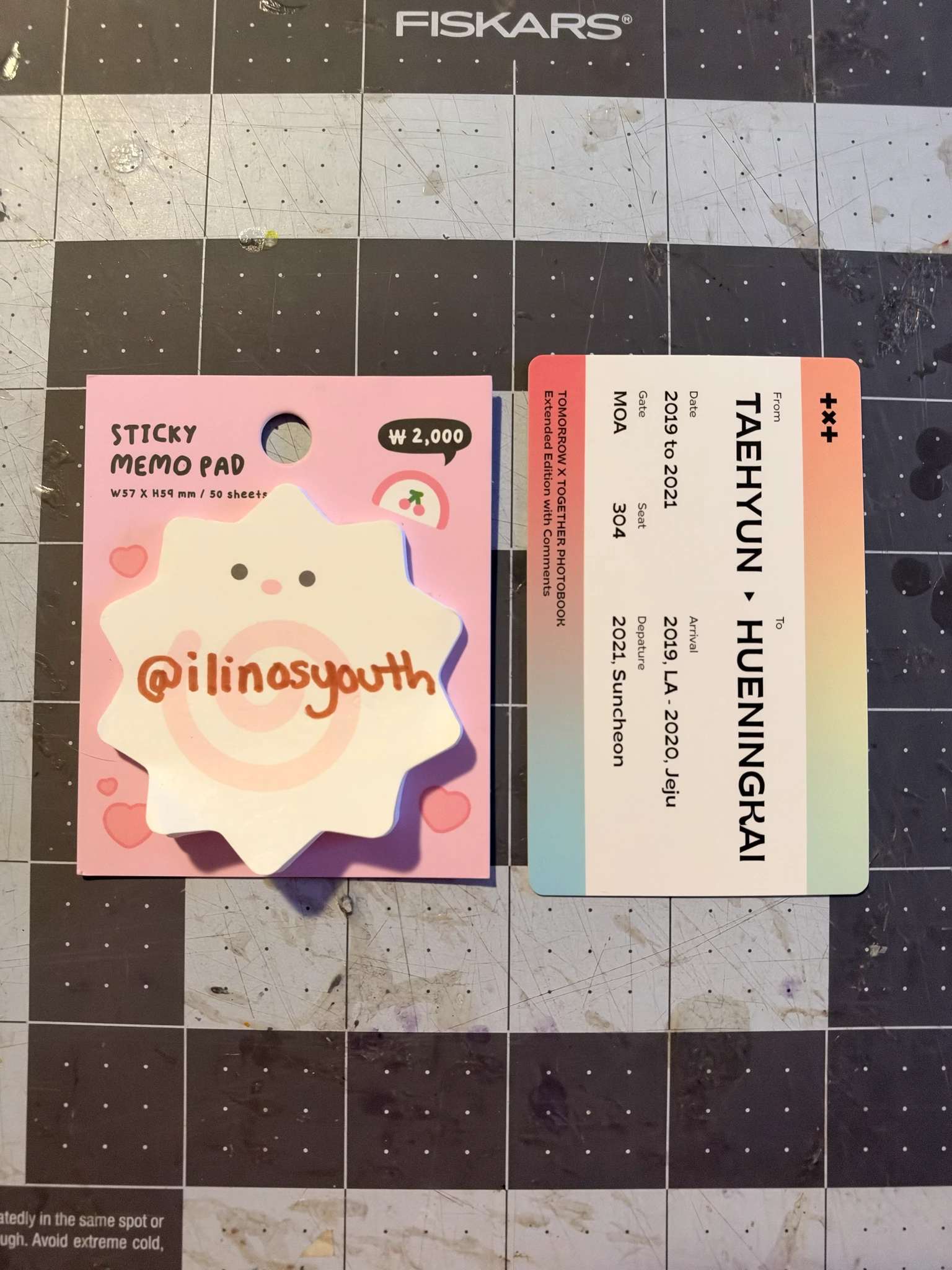 TOMORROW X TOGETHER TOMORROW X TOGETHER - Huening Kai & Taehyun - THE 3RD PHOTOBOOK 'H:OUR' and Extended Edition Other merch photocard unit listing photo 2