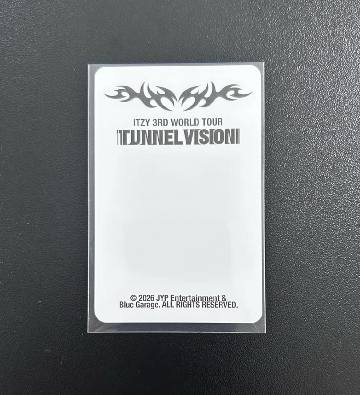ITZY Ryujin ITZY - Ryujin - ITZY 3rd World Tour 'Tunnel Vision' Event merch photocard ring photocard set listing photo 2
