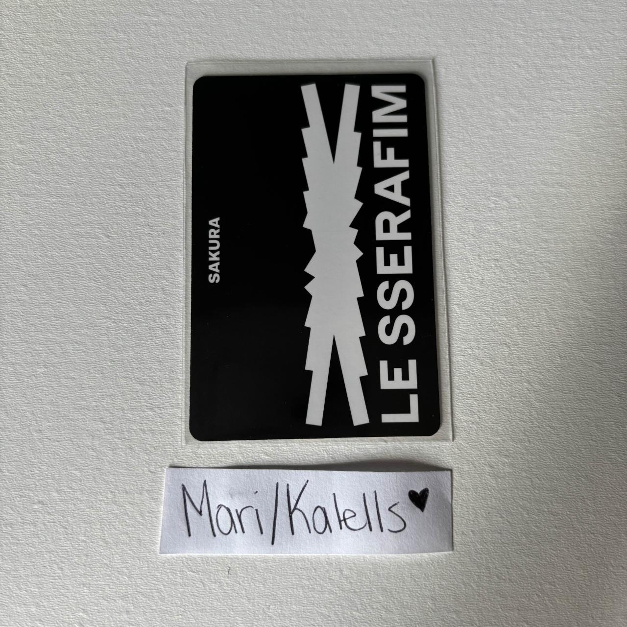 LE SSERAFIM Sakura LE SSERAFIM - Sakura - 2023 FEARNOT Welcome Kit Other photocard set listing photo 2