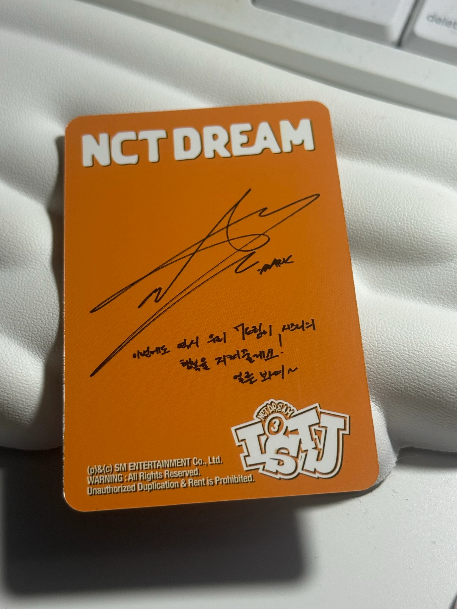 NCT DREAM Mark NCT DREAM - Mark  - ISTJ Album introvert ver. listing photo 2