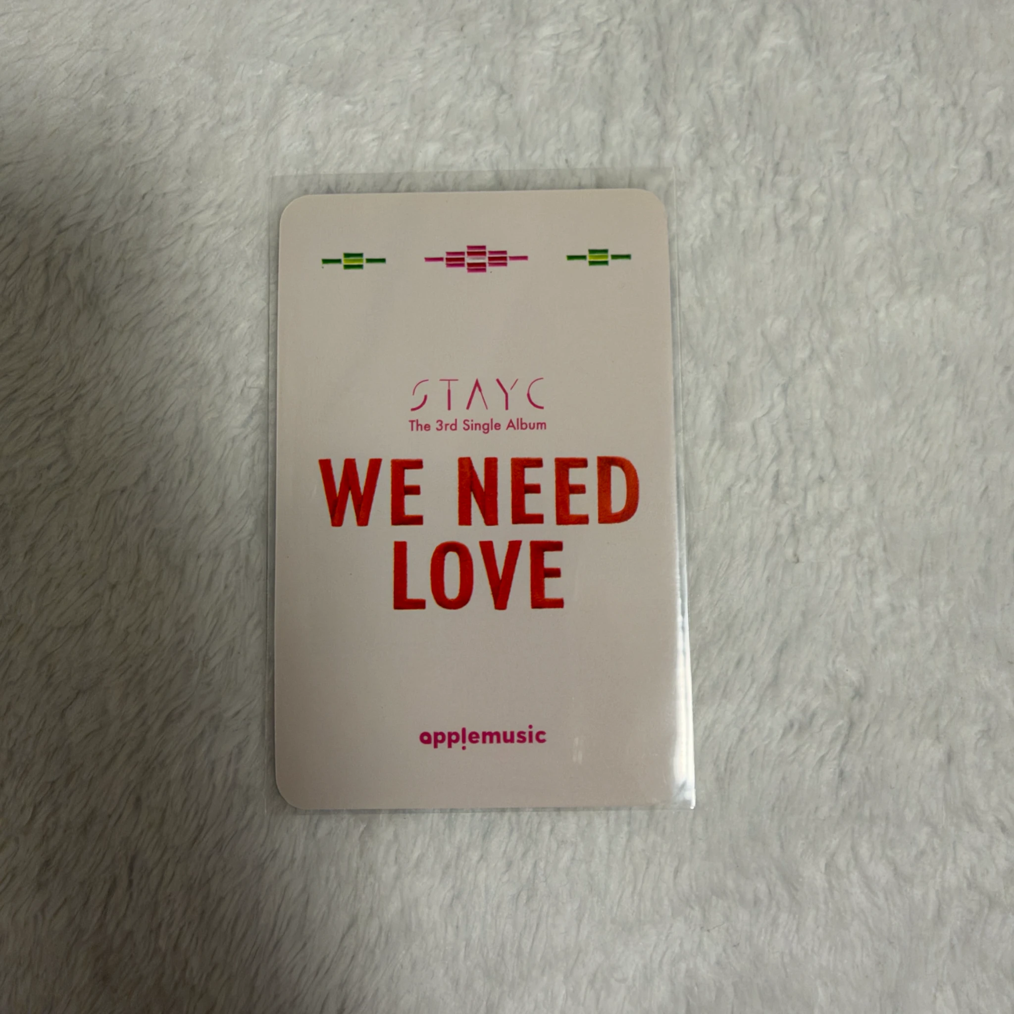 STAYC Sumin STAYC - Sumin - WE NEED LOVE Album lucky draw apple music listing photo 2