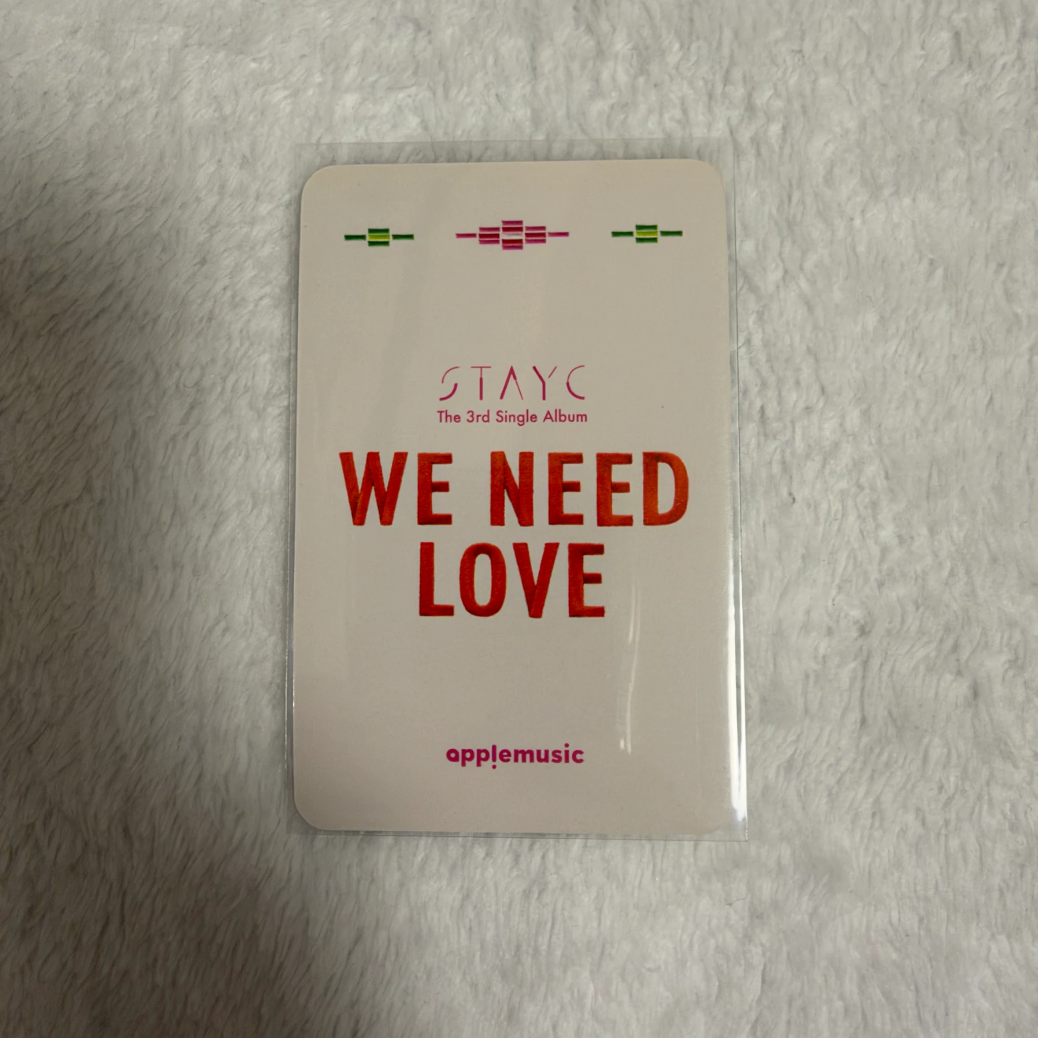 STAYC Sumin STAYC - Sumin - WE NEED LOVE Album apple music pob (pre-order benefit) listing photo 2