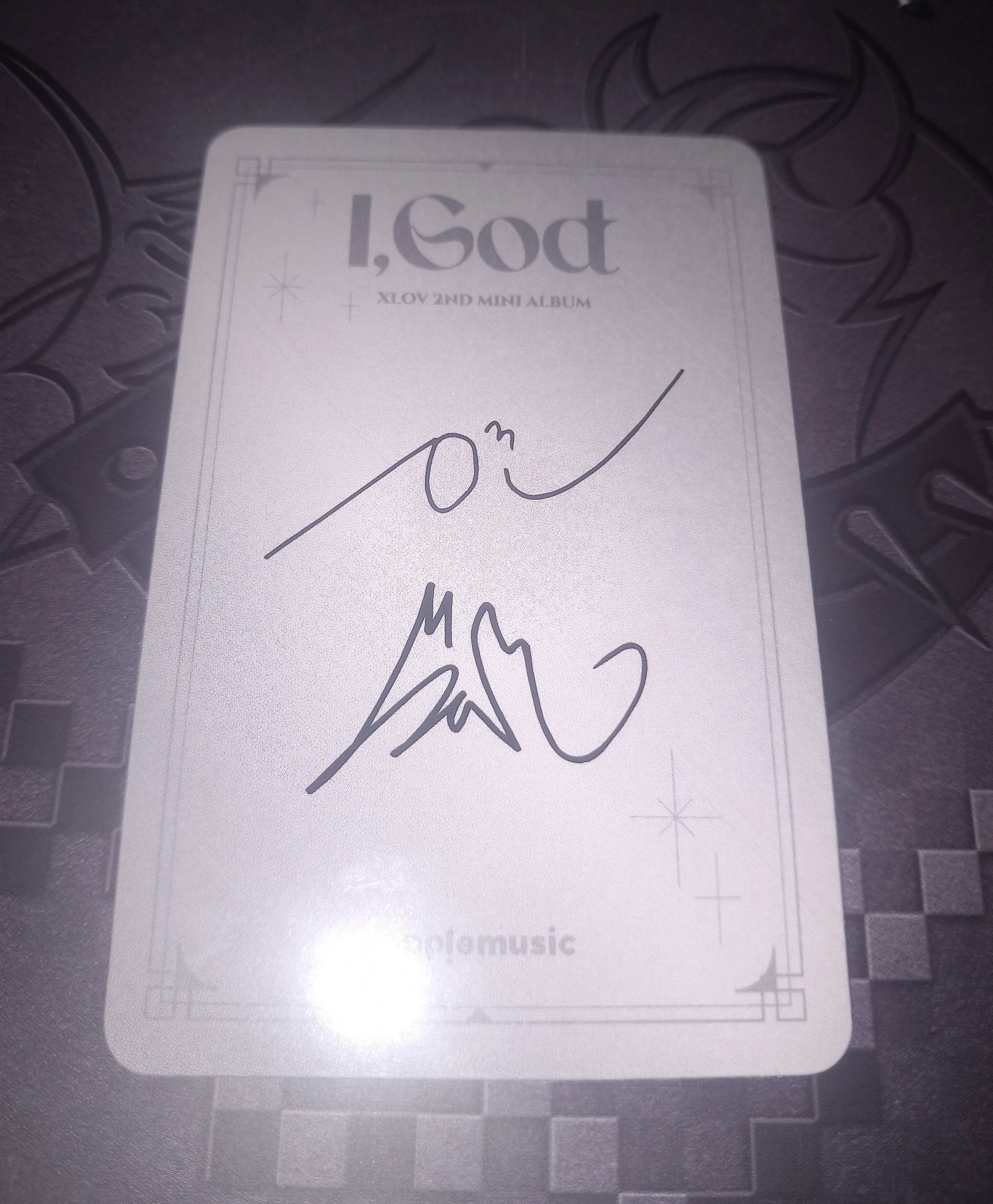 XLOV XLOV - Hyun & Haru - I, God Album pob (pre-order benefit) apple music listing photo 2