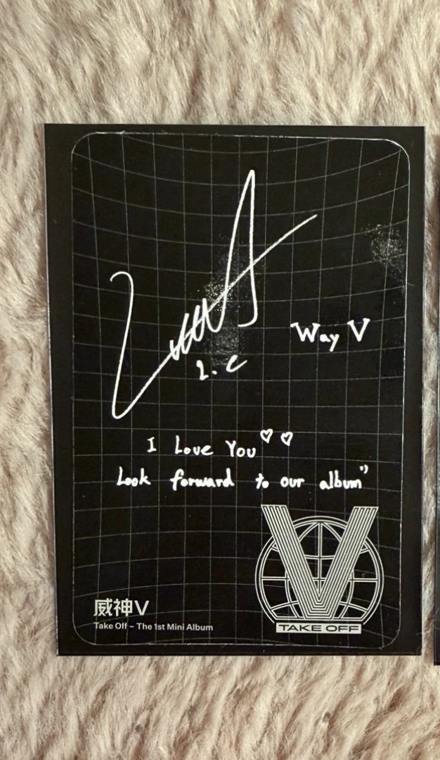 WayV Lucas WayV - Lucas - Take Off Album listing photo 2