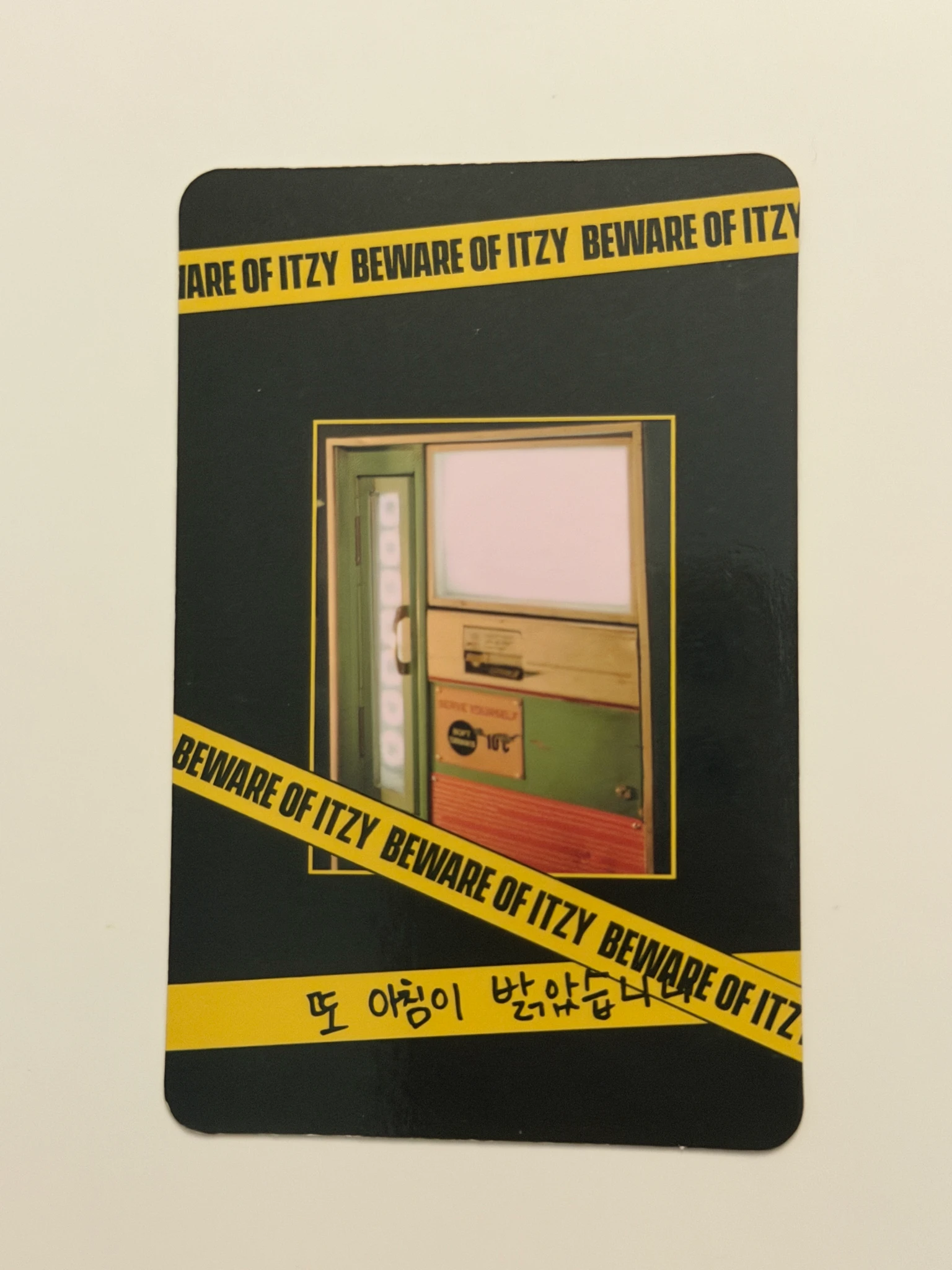 ITZY Lia ITZY - Lia - GUESS WHO Album album photocard standard version listing photo 2