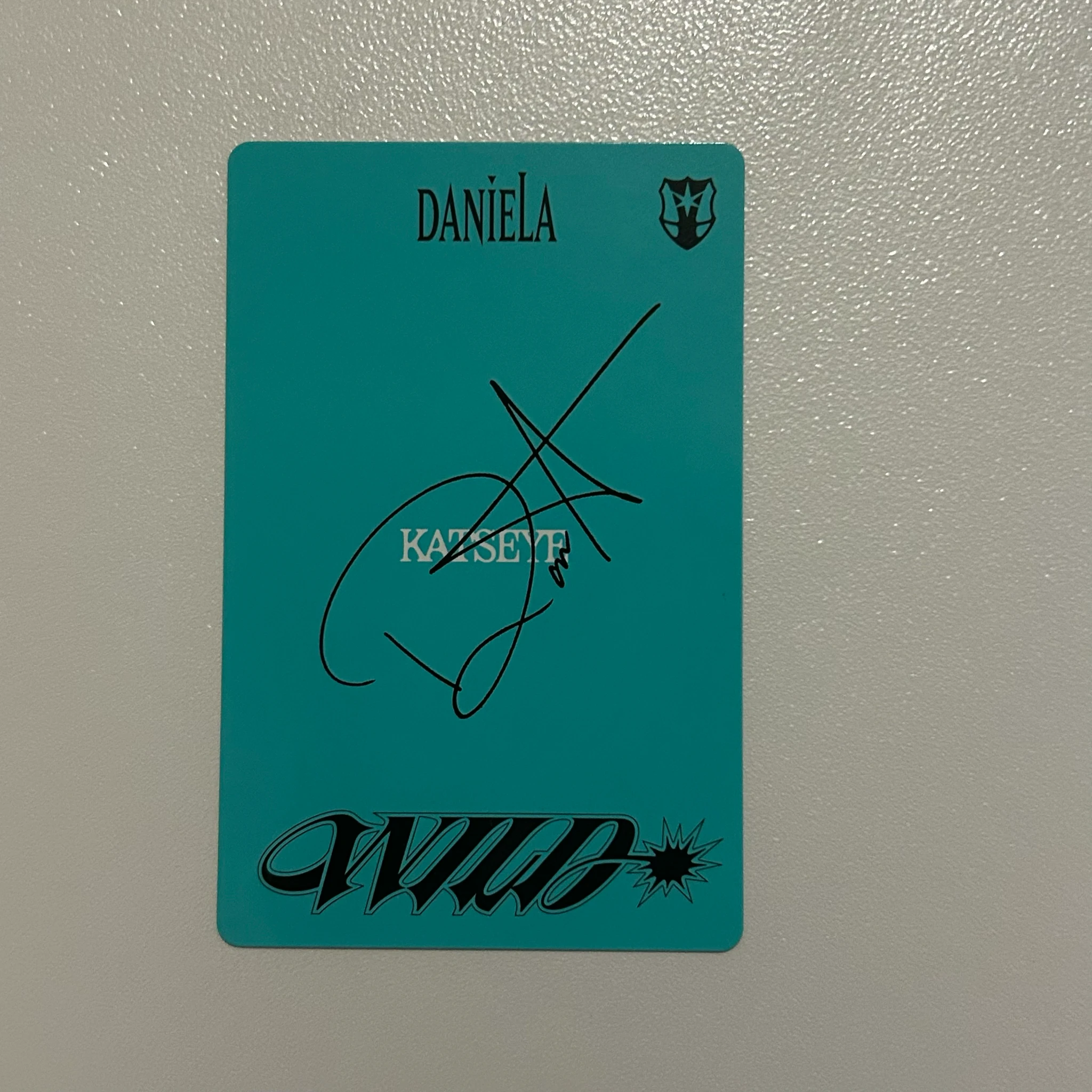 KATSEYE Daniela KATSEYE - Daniela - WILD Album wild world version album photocard listing photo 2