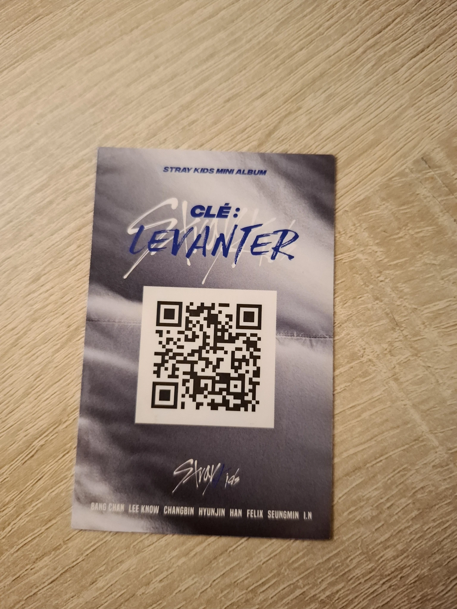 Stray Kids Hyunjin Stray Kids - Hyunjin - Clé: Levanter Album album photocard silver border ver. listing photo 2