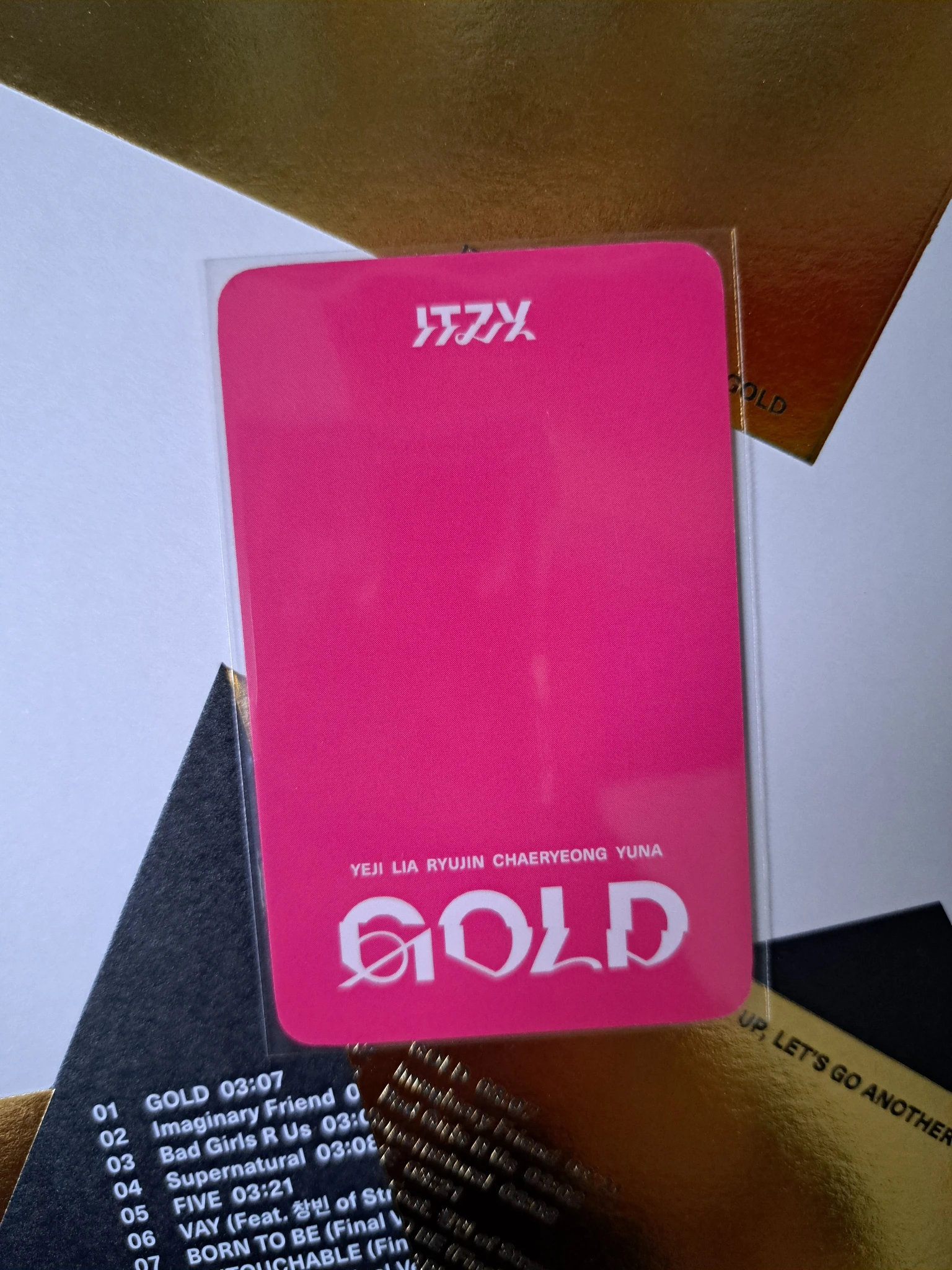 ITZY Lia ITZY - Lia - GOLD Album pob (pre-order benefit) jyp shop listing photo 2