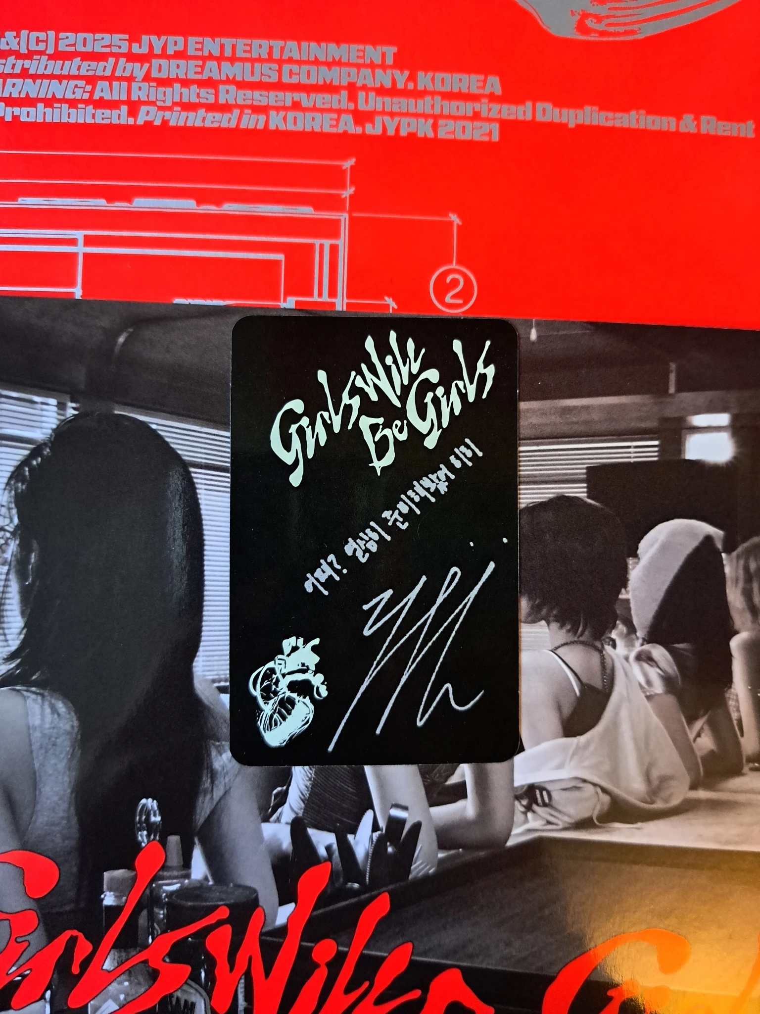ITZY Ryujin ITZY - Ryujin - Girls Will Be Girls Album album photocard photobook ver. listing photo 2
