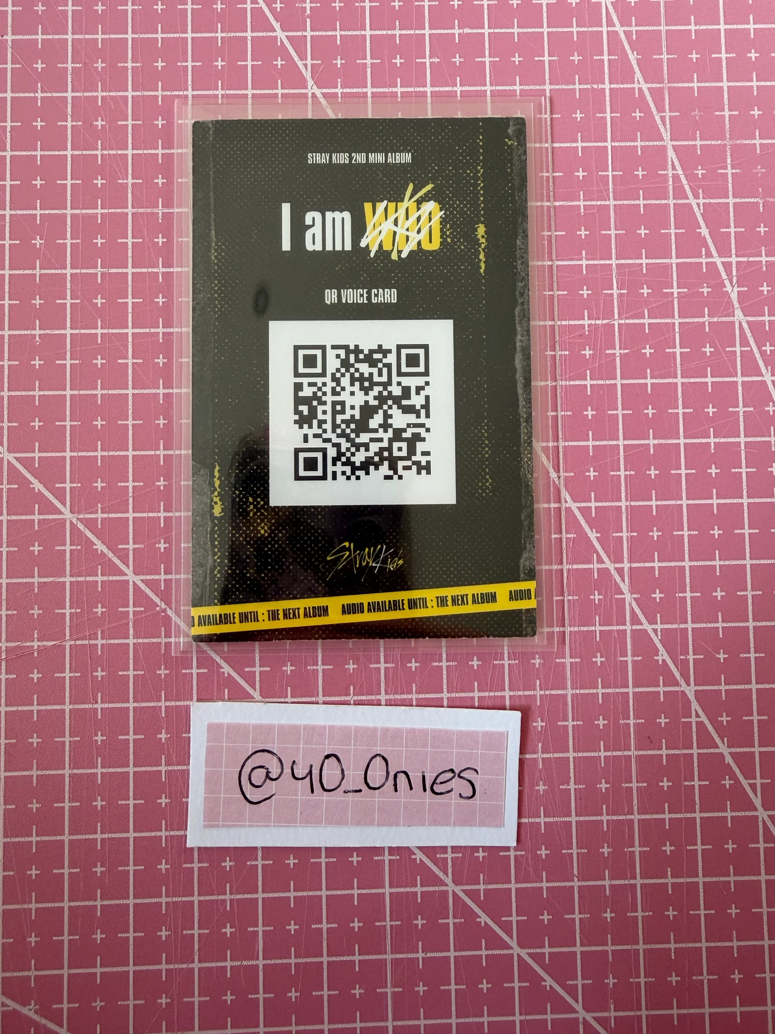 Stray Kids Hyunjin Stray Kids - Hyunjin - I am WHO? Album album photocard yellow border listing photo 2