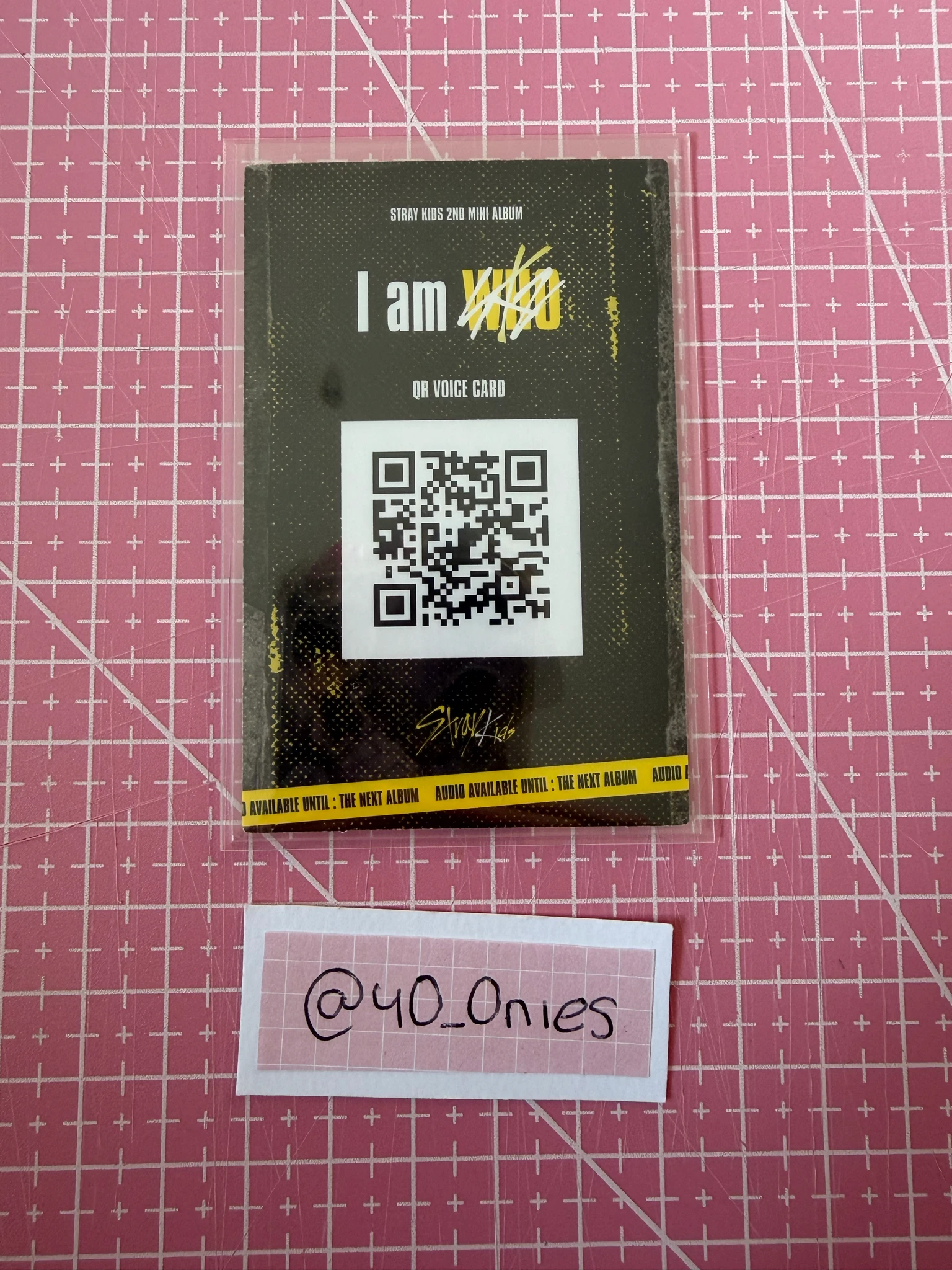 Stray Kids Hyunjin Stray Kids - Hyunjin - I am WHO? Album album photocard white border listing photo 2