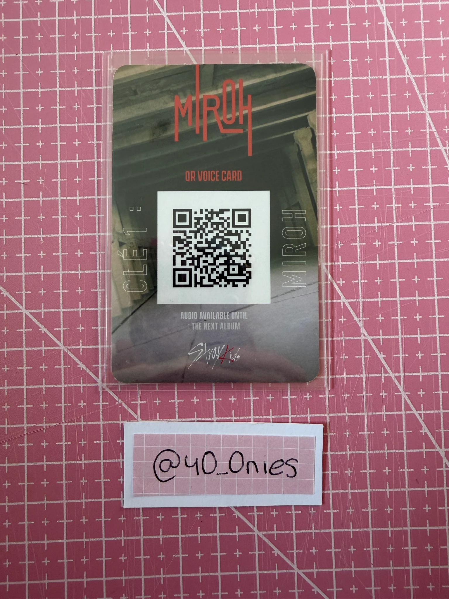 Stray Kids Hyunjin Stray Kids - Hyunjin - Clé 1: Miroh Album album photocard red border ver. listing photo 2