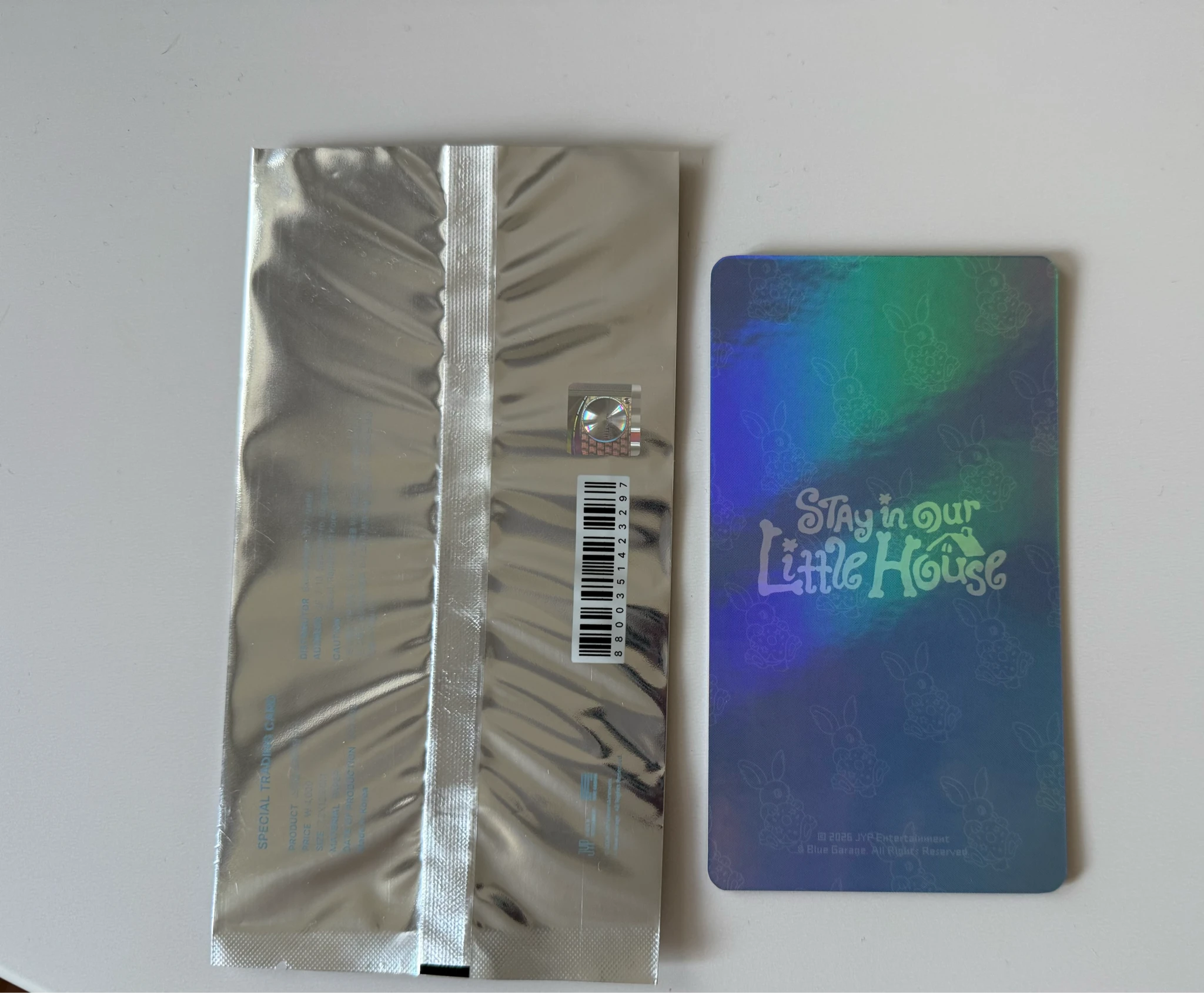 Stray Kids Hyunjin Stray Kids - Hyunjin - 6th Fanmeeting - STAY in Our Little House Event non-standard size trading card holographic (hologram) listing photo 2