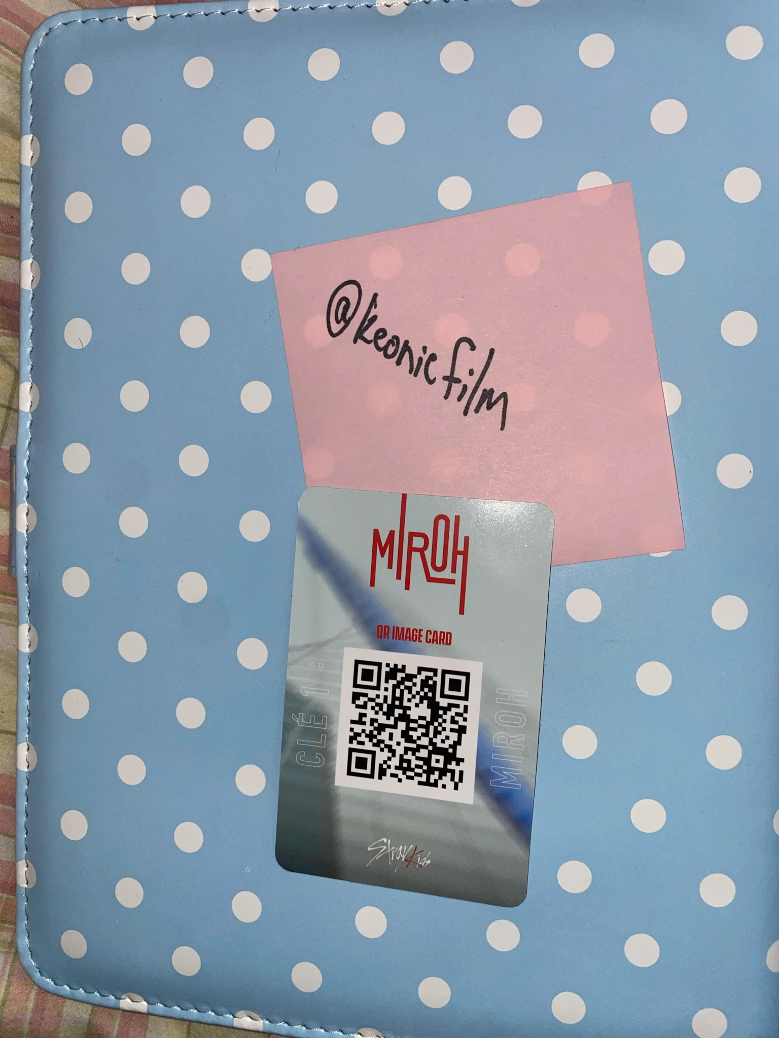 Stray Kids Hyunjin Stray Kids - Hyunjin - Clé 1: Miroh Album album photocard purple border ver. listing photo 2