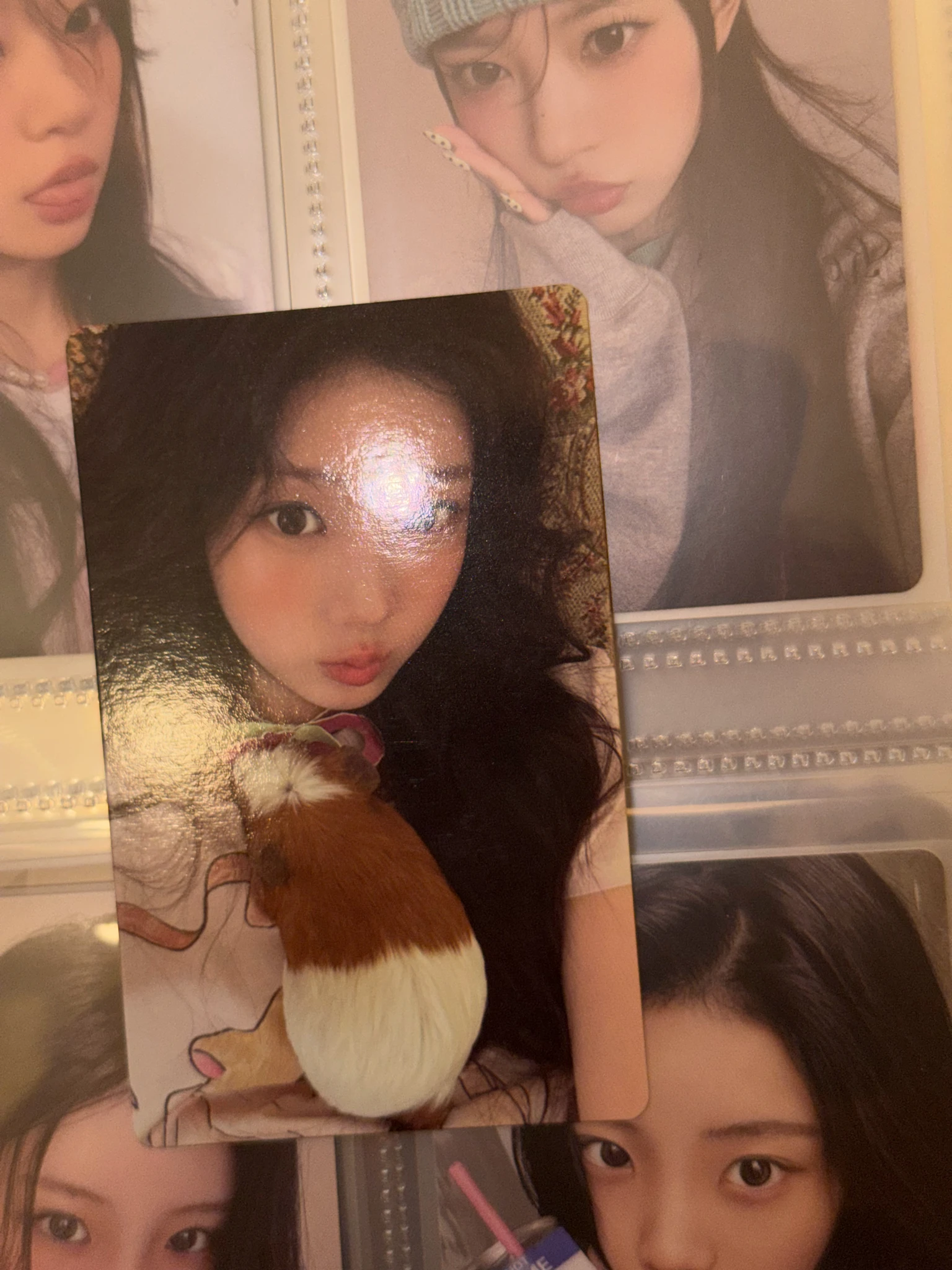 ILLIT Wonhee ILLIT - Wonhee - MAMIHLAPINATAPAI Album paw paw version listing photo 2