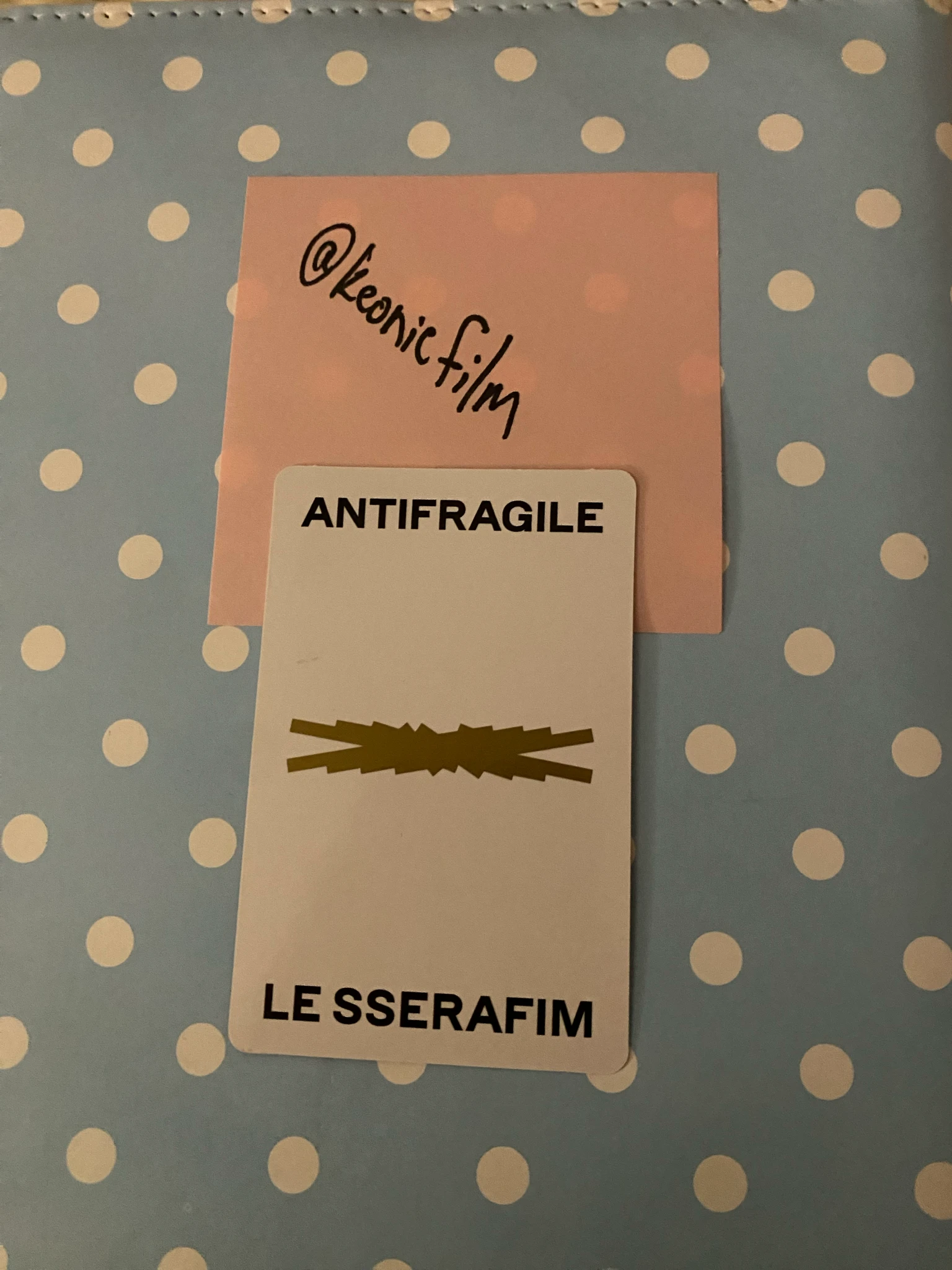 LE SSERAFIM LE SSERAFIM - ANTIFRAGILE Album listing photo 2