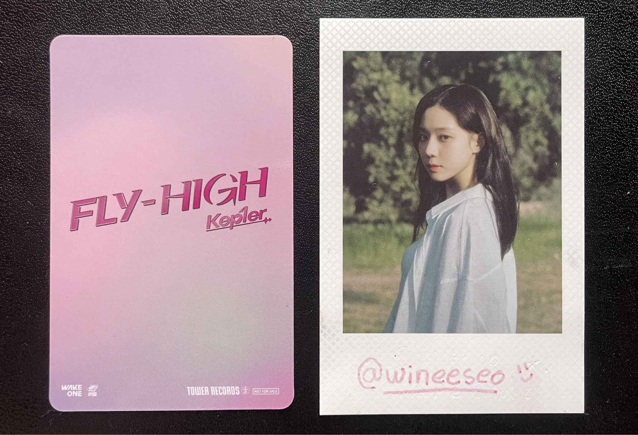 Kep1er Huening Bahiyyih Kep1er - Huening Bahiyyih - FLY-HIGH Album album photocard listing photo 2