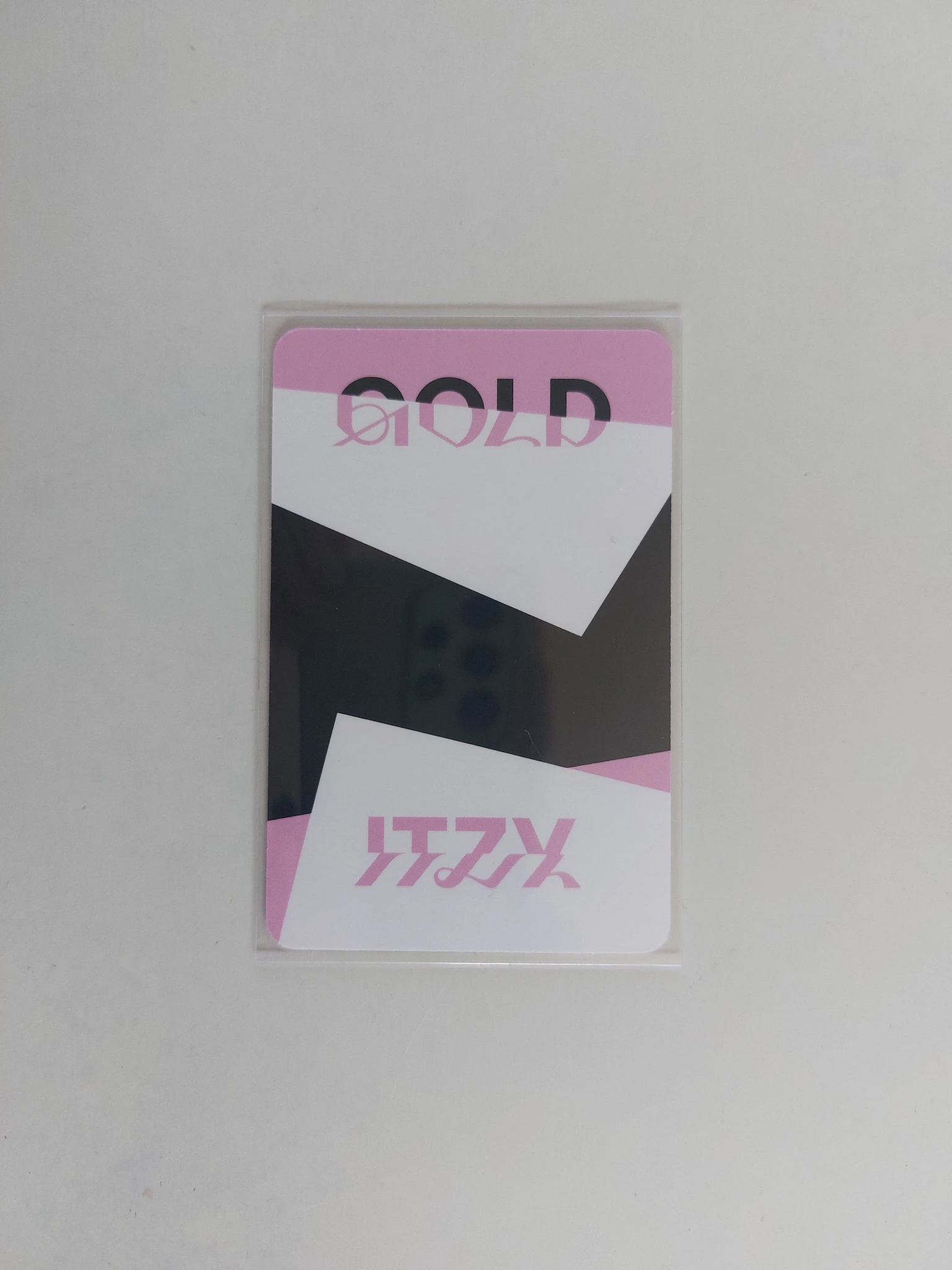ITZY Yuna ITZY - Yuna - GOLD Album album photocard standard ver. listing photo 2