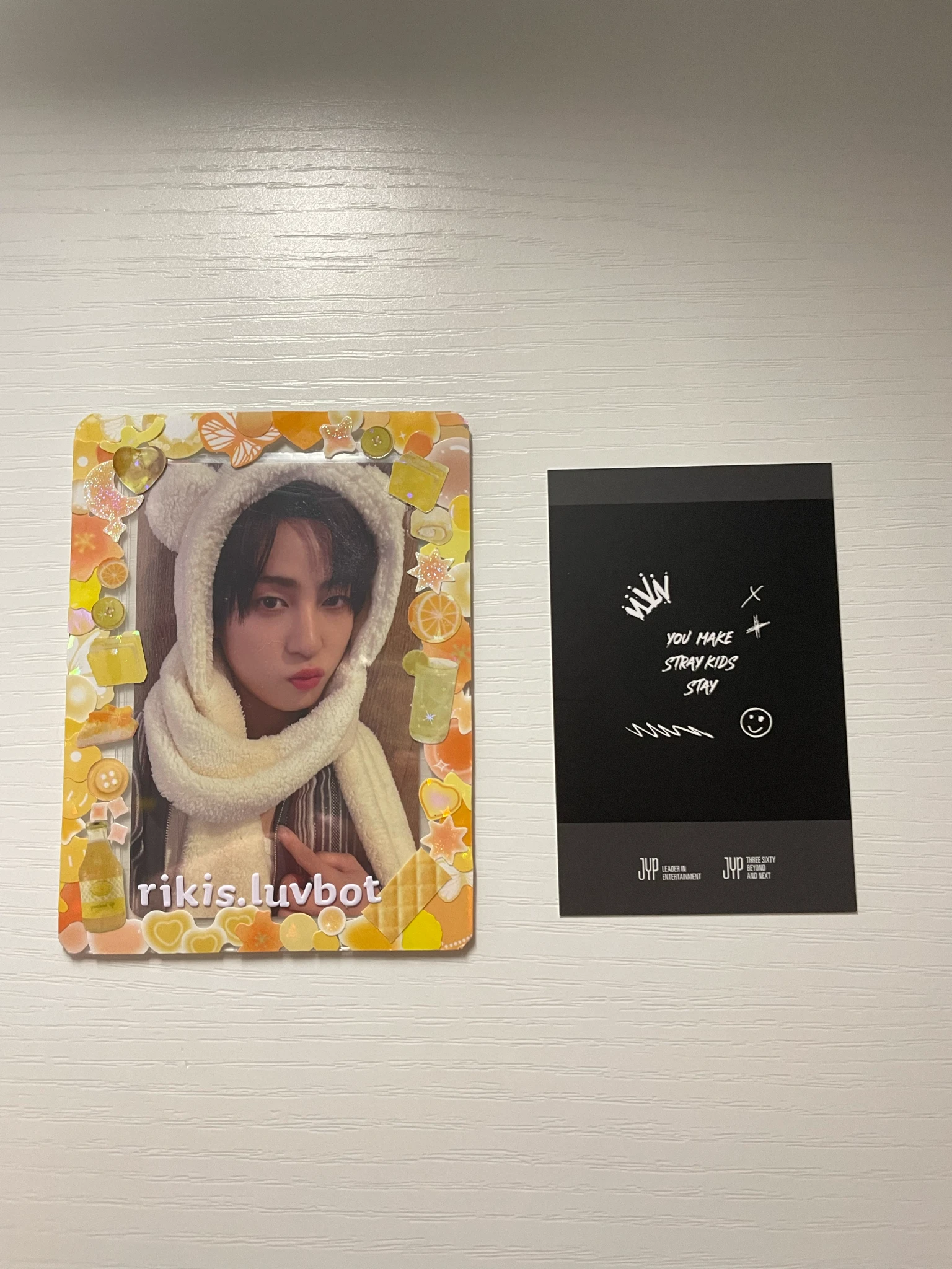 Stray Kids Hyunjin Stray Kids - Hyunjin - The Victory Pop-Up Store Event pop-up store polaroid pre-order benefit (pob) offline listing photo 2