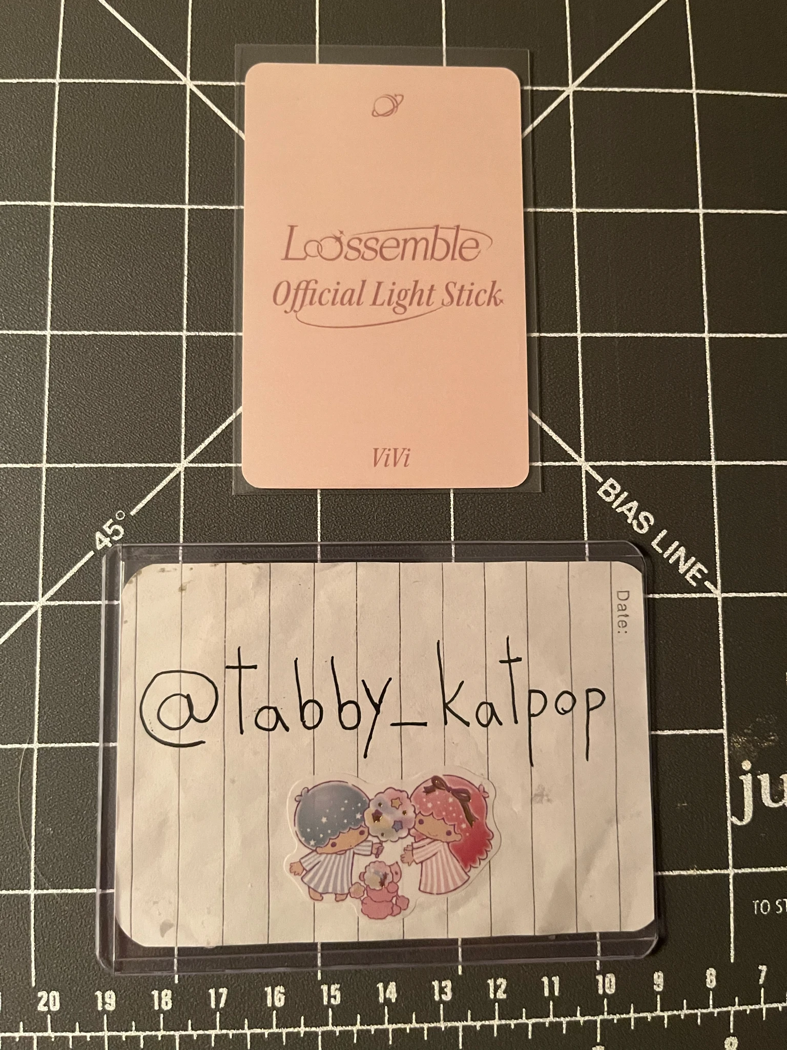 Loossemble ViVi Loossemble - ViVi - Official Light Stick Other photocard set listing photo 2