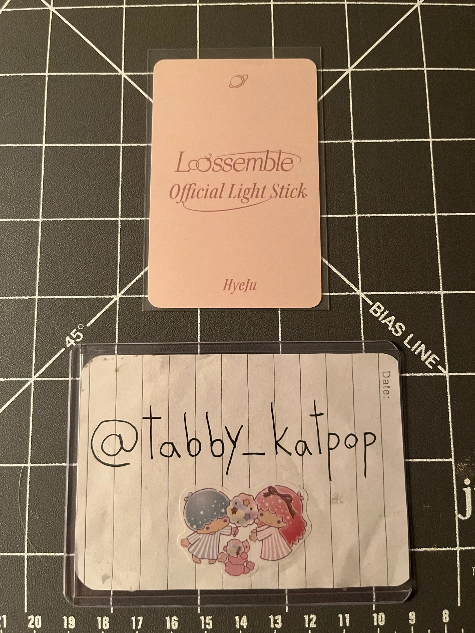 Loossemble HyeJu Loossemble - HyeJu - Official Light Stick Other photocard set lightstick listing photo 2