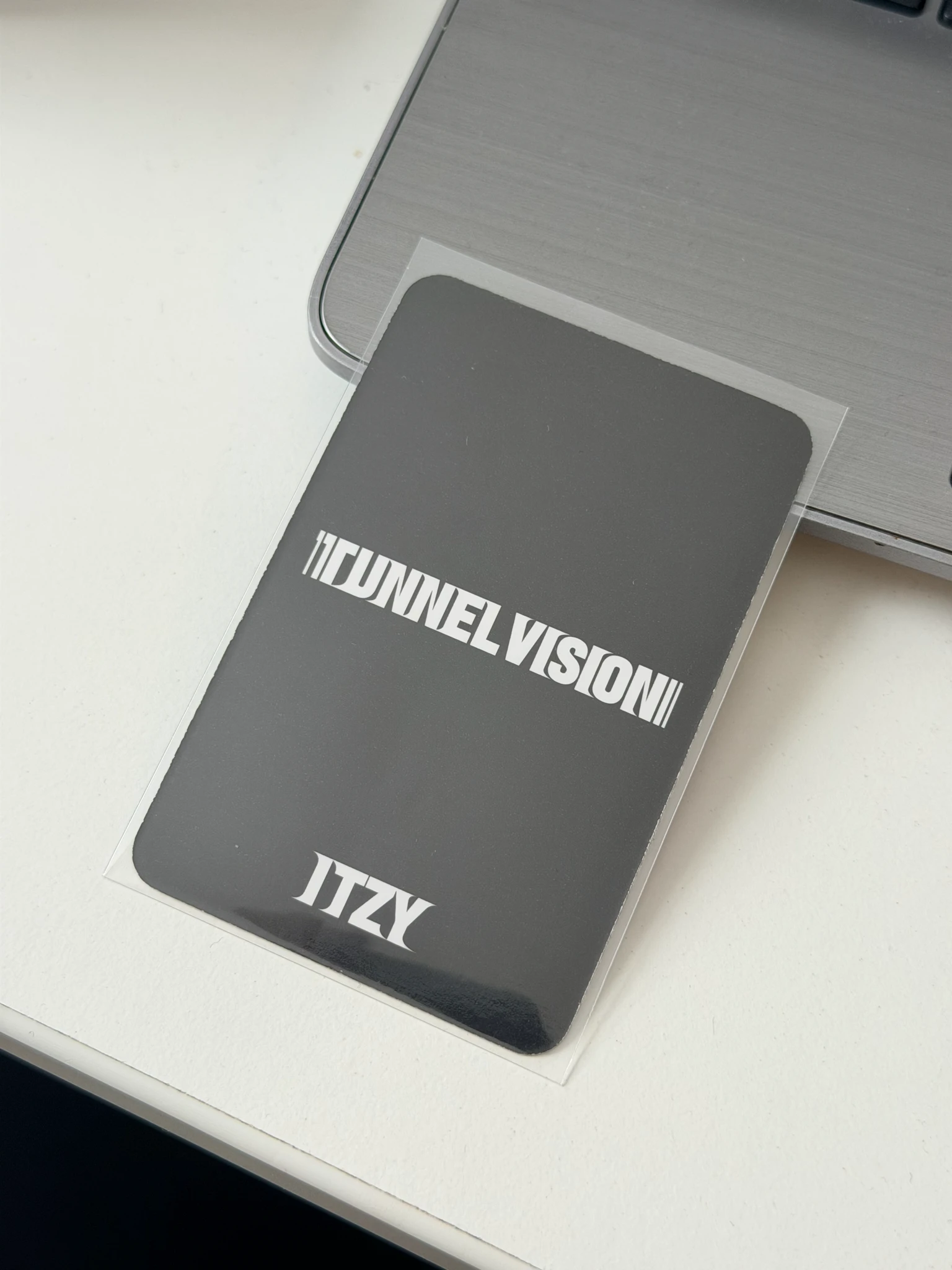 ITZY Ryujin ITZY - Ryujin - TUNNEL VISION Album pre-order benefit (pob) aladin listing photo 2