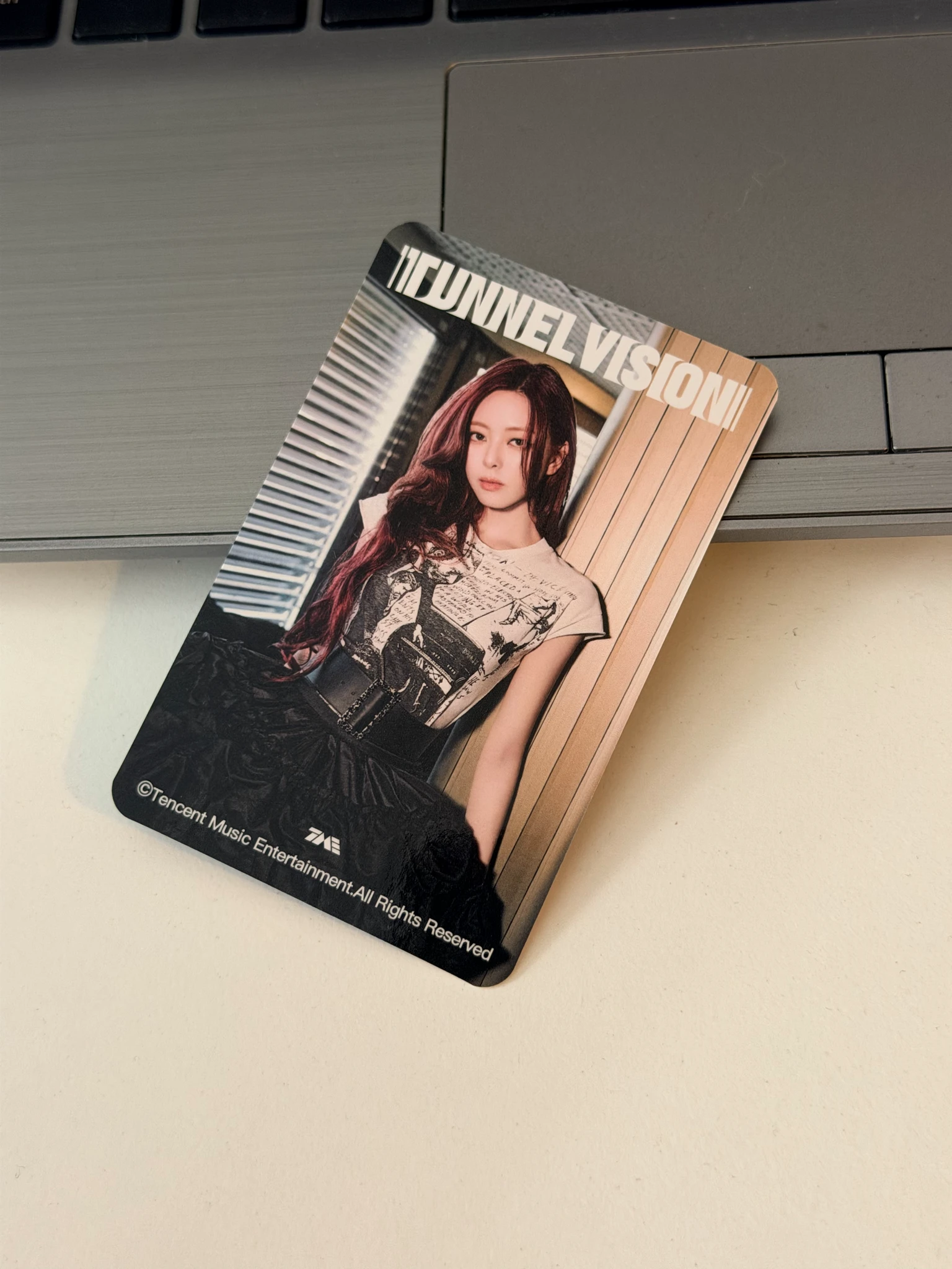 ITZY Yuna ITZY - Yuna - TUNNEL VISION Album lucky draw qq music double-sided listing photo 2