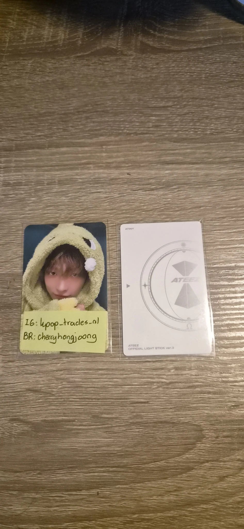 ATEEZ Wooyoung ATEEZ - Wooyoung - OFFICIAL LIGHT STICK VER.3 Other merch photocard lightstick listing photo 2