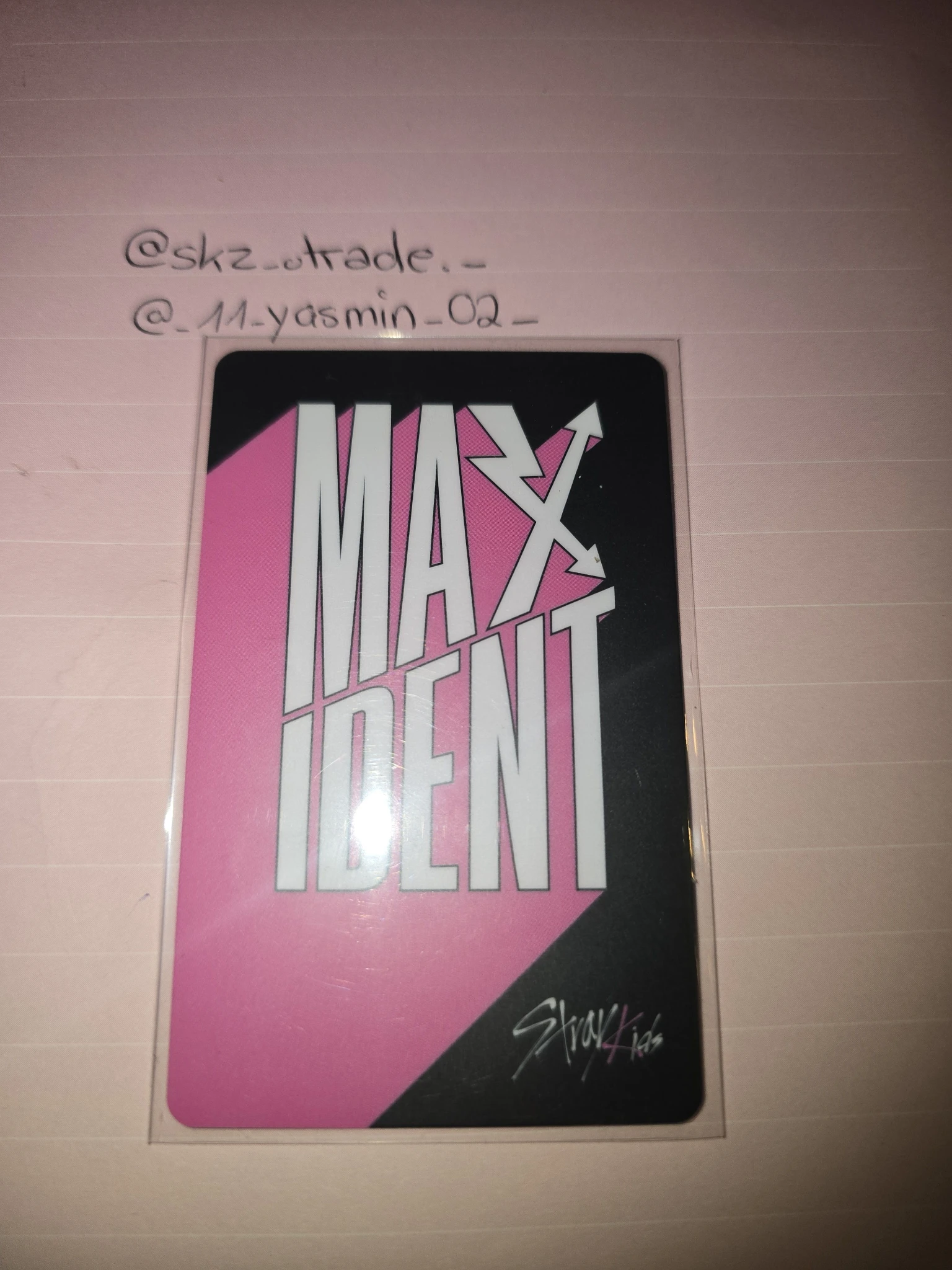 Stray Kids Hyunjin Stray Kids - Hyunjin - Maxident Album soundwave lucky draw round 2 pvc card listing photo 2