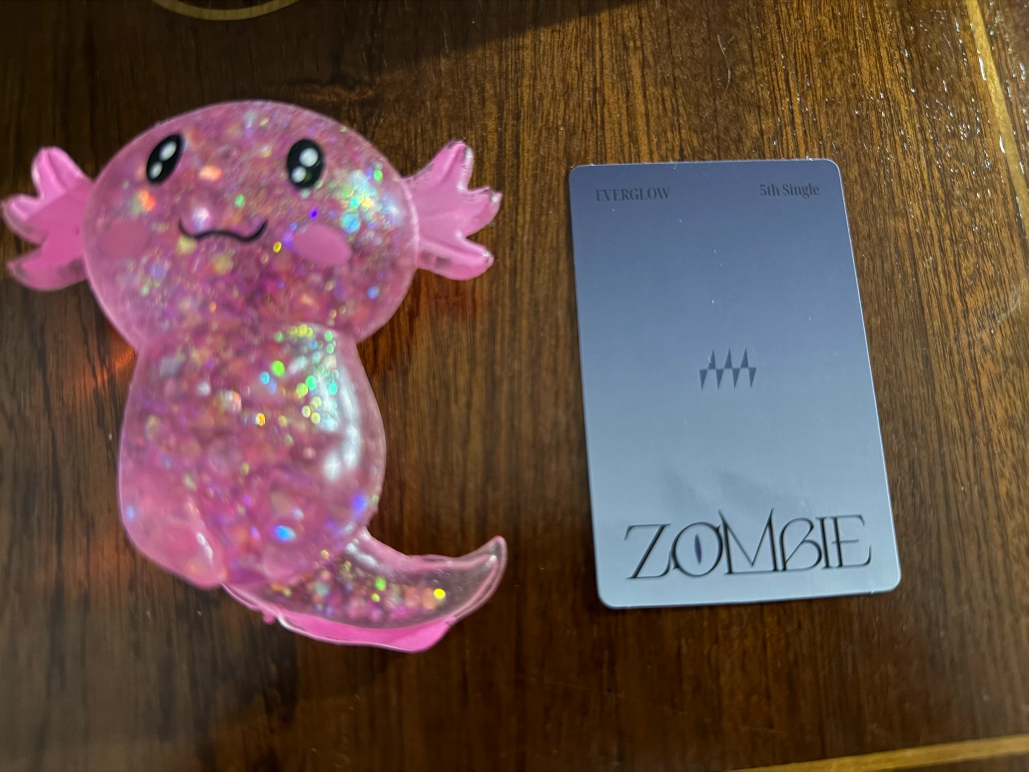 EVERGLOW Onda EVERGLOW - Onda - ZOMBIE Album album photocard listing photo 2