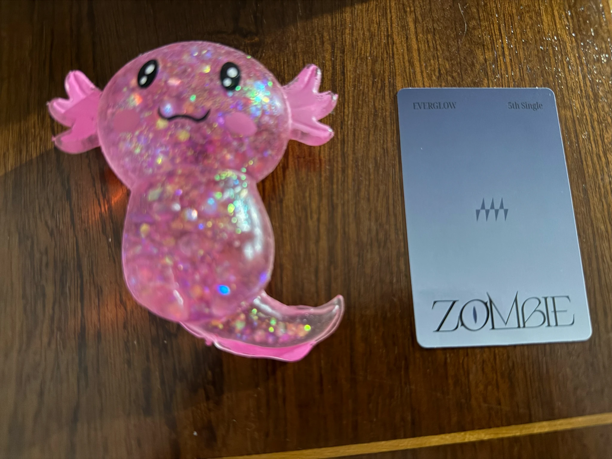 EVERGLOW E:U EVERGLOW - E:U - ZOMBIE Album listing photo 2
