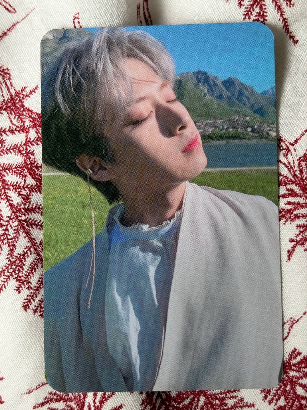 ONEUS Xion ONEUS - Xion - RAISE US Album album photocard dawn version listing photo 2