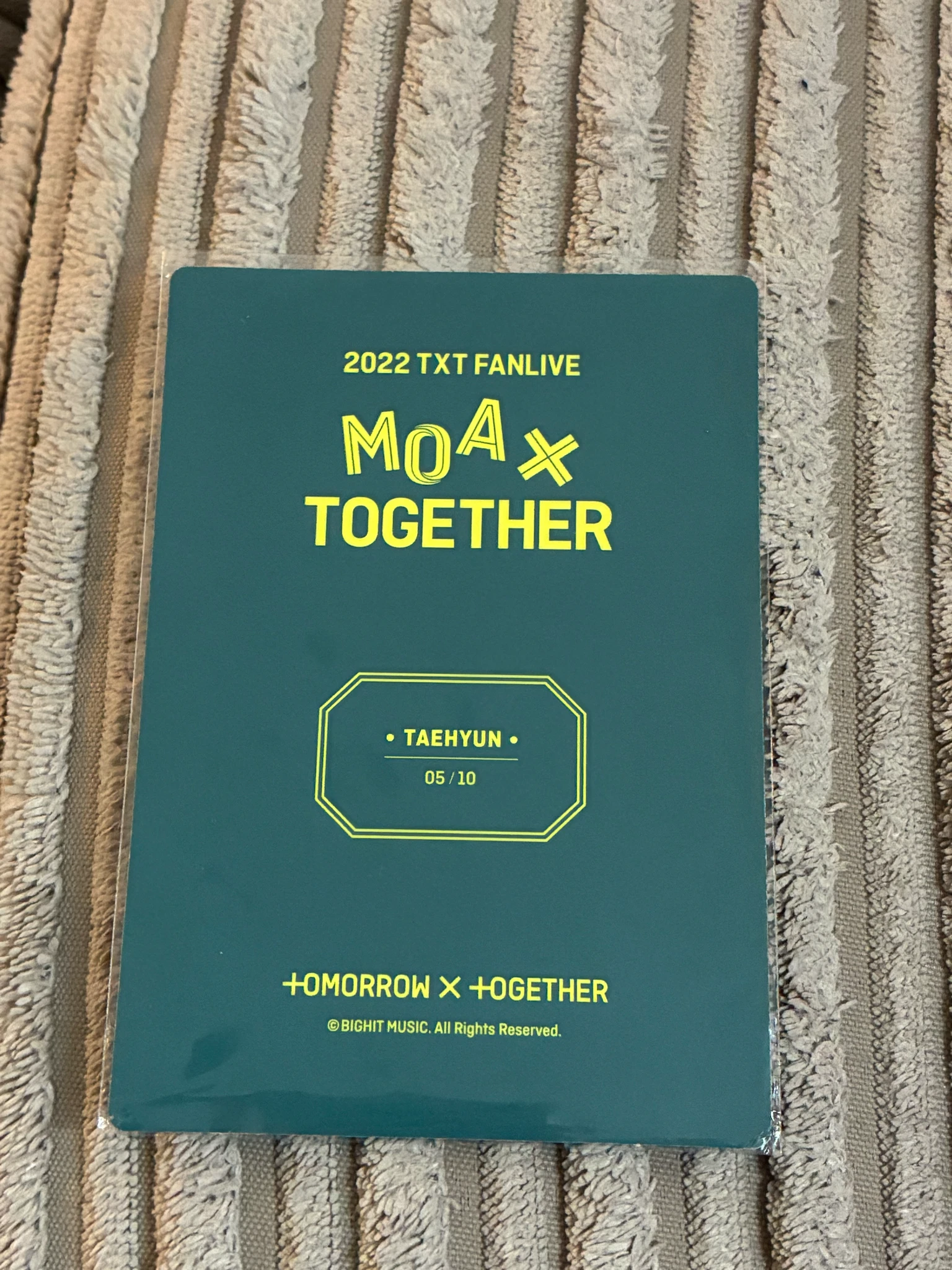 TOMORROW X TOGETHER Taehyun TOMORROW X TOGETHER - Taehyun - 2022 TXT FANLIVE MOA X TOGETHER Event mini photocard listing photo 2