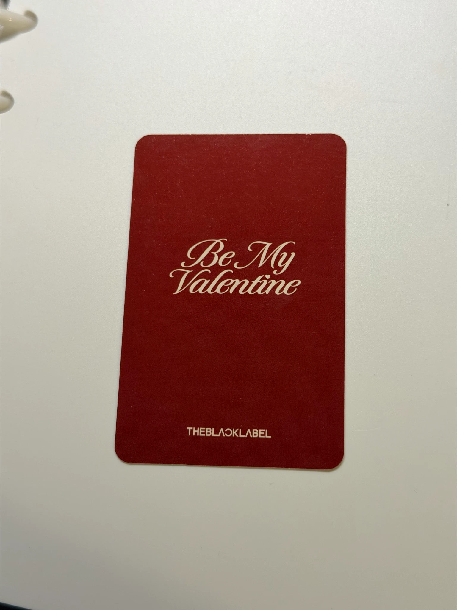 MEOVV Ella MEOVV - Ella - Meovv ''Be my Valentine'' Other merch photocard the black label (tbl) shop griptok (smart tok) listing photo 2
